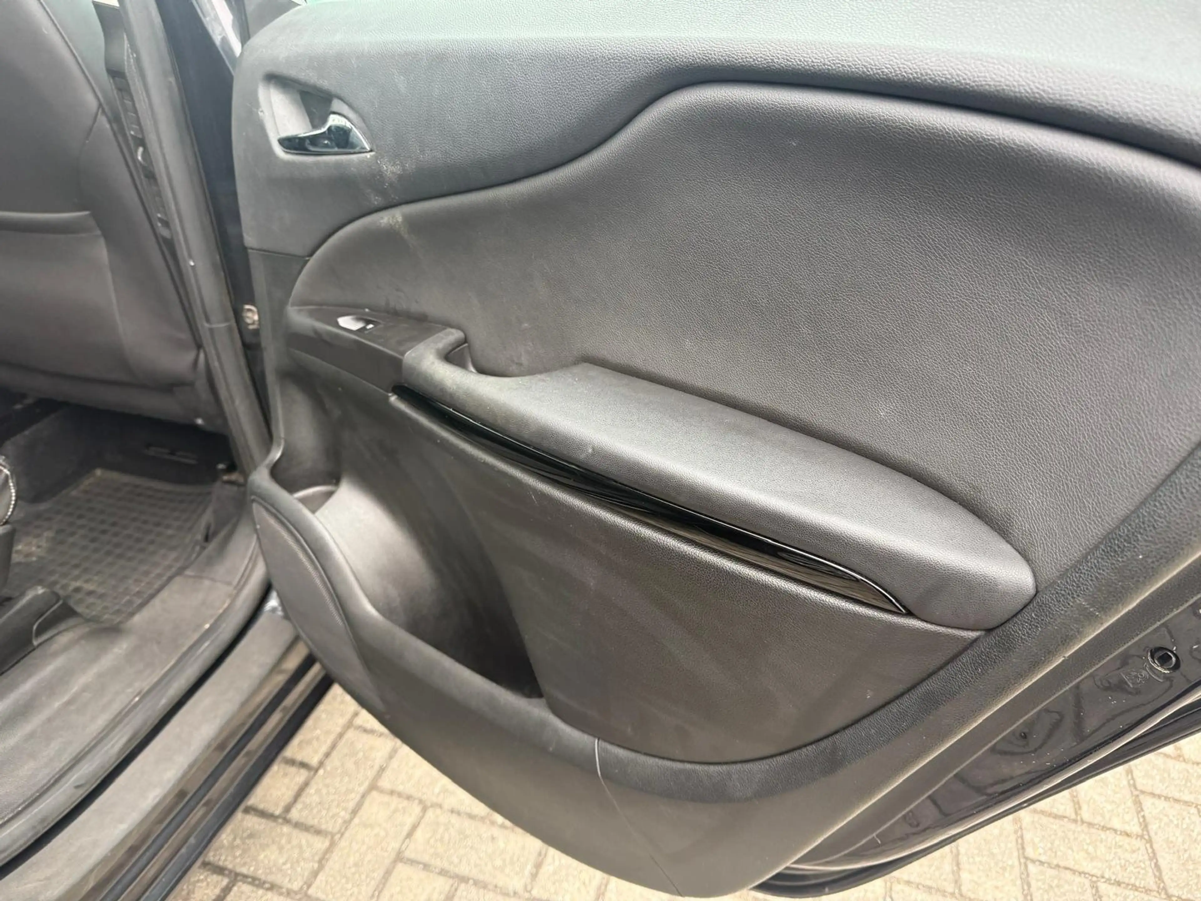 Opel Zafira Tourer Edition — photo 7