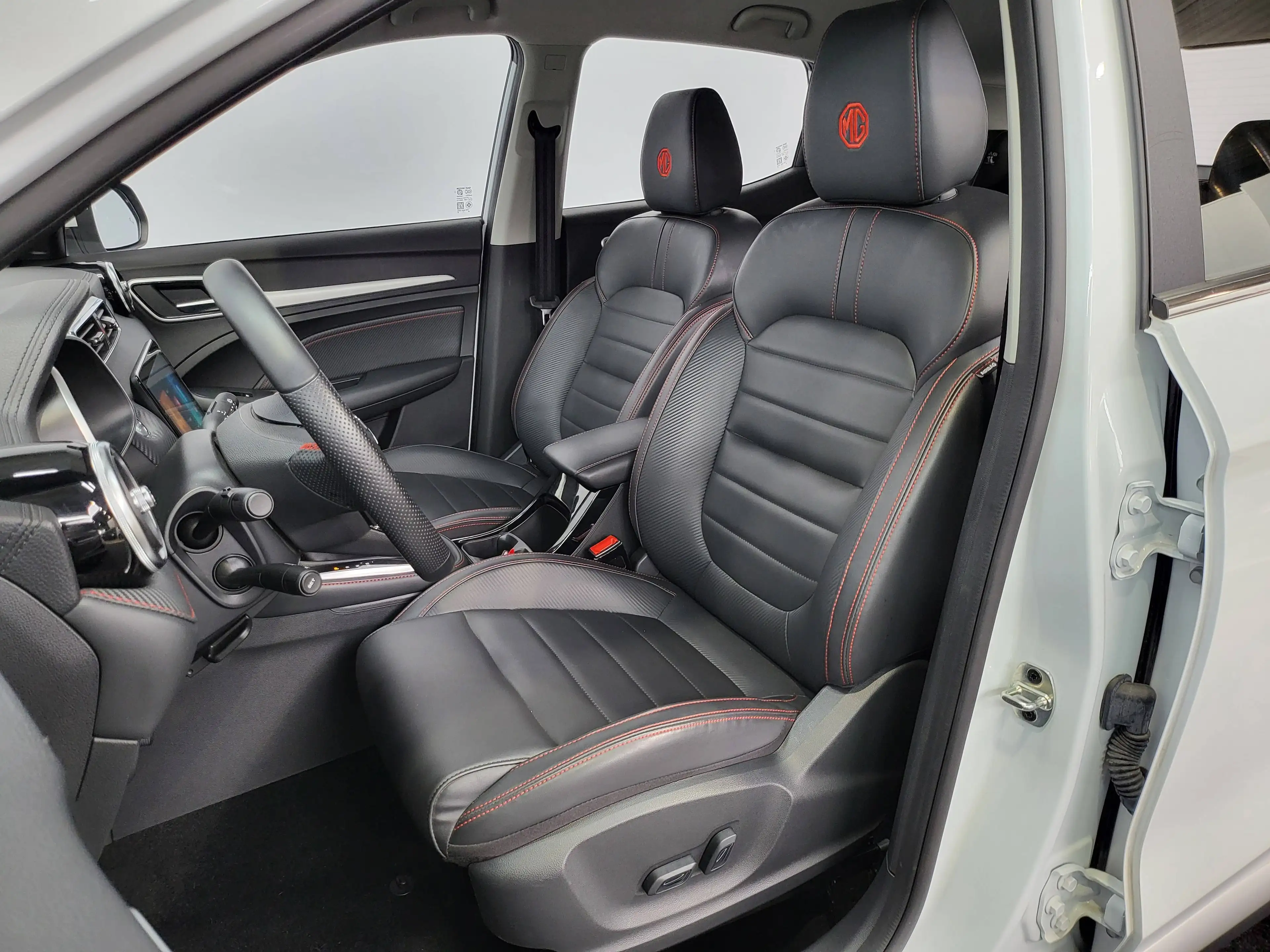 MG ZS 1.0 T-GDi Luxury | 2024 | Automaat | 28.544 km | Cam.360 | Led | Navi | CarPlay | DAB | Cruise | Leder | SuperDeal — photo 12
