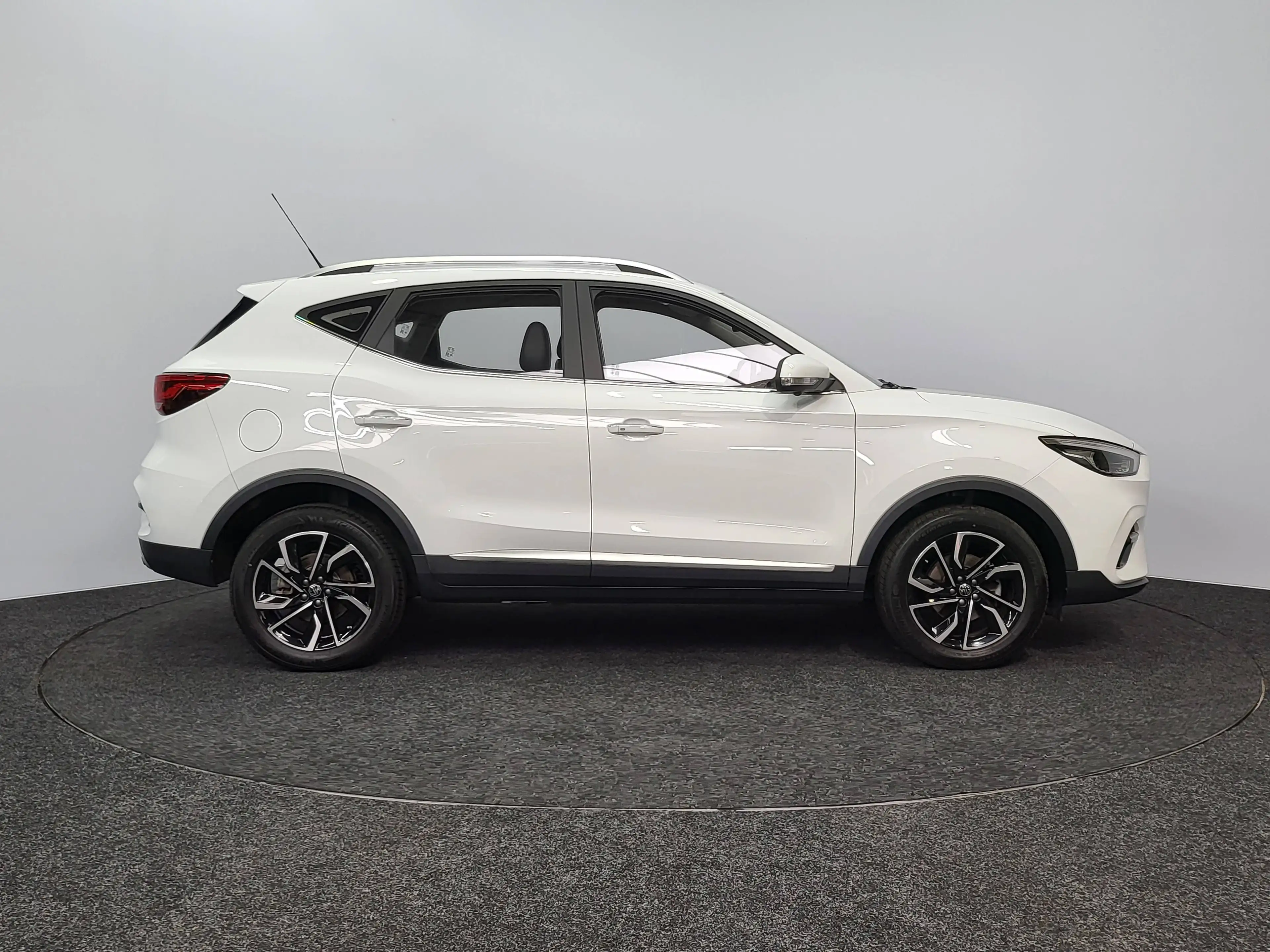 MG ZS 1.0 T-GDi Luxury | 2024 | Automaat | 28.544 km | Cam.360 | Led | Navi | CarPlay | DAB | Cruise | Leder | SuperDeal — photo 7