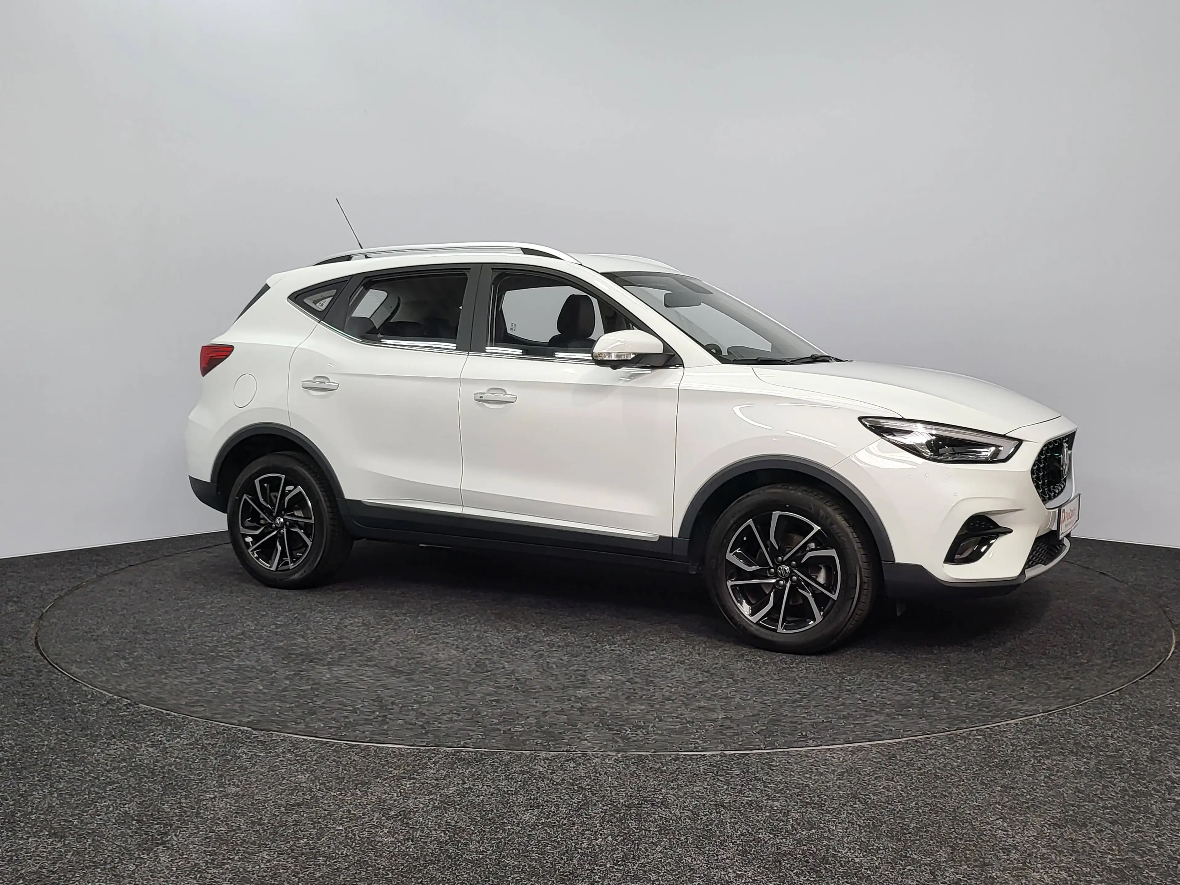 MG ZS 1.0 T-GDi Luxury | 2024 | Automaat | 28.544 km | Cam.360 | Led | Navi | CarPlay | DAB | Cruise | Leder | SuperDeal — photo 8
