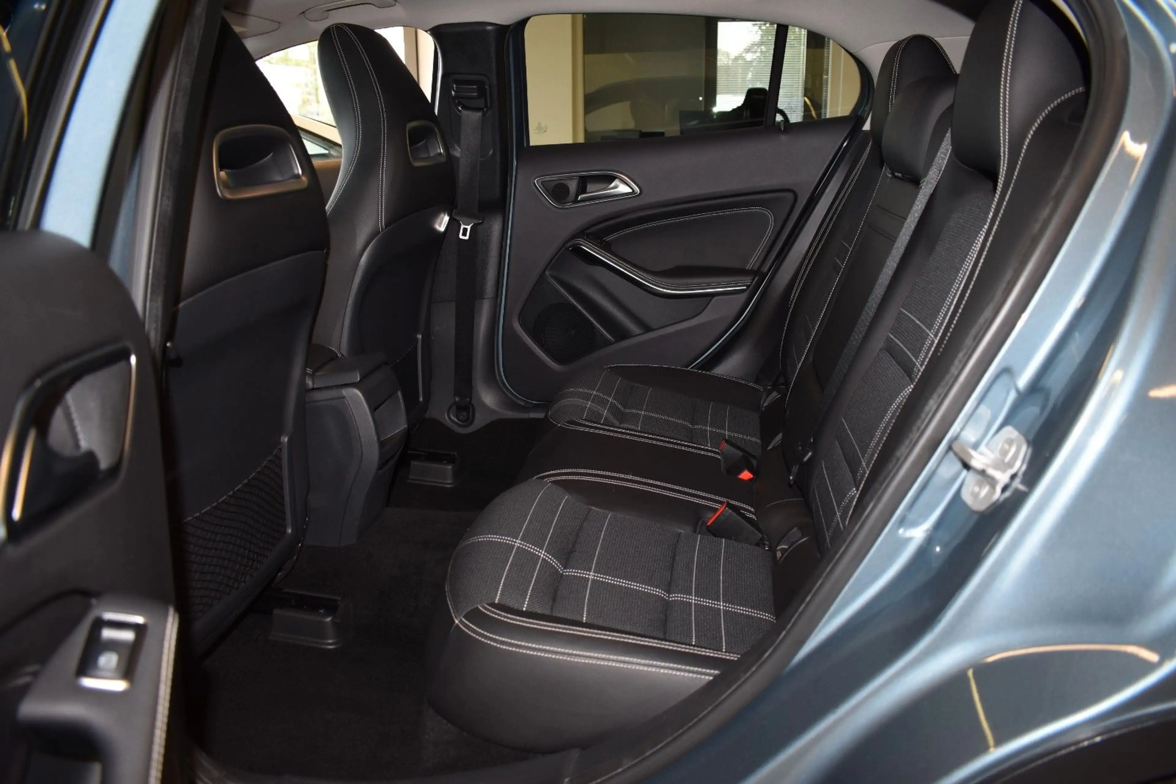 Mercedes-Benz GLA 200 CDI / d AUT./XENON/NAVI/KAMERA/AHK — photo 12