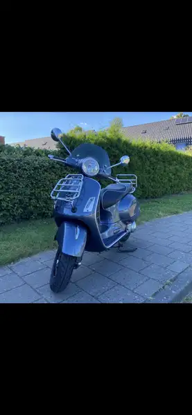 Vespa GTS 300 - foto 2