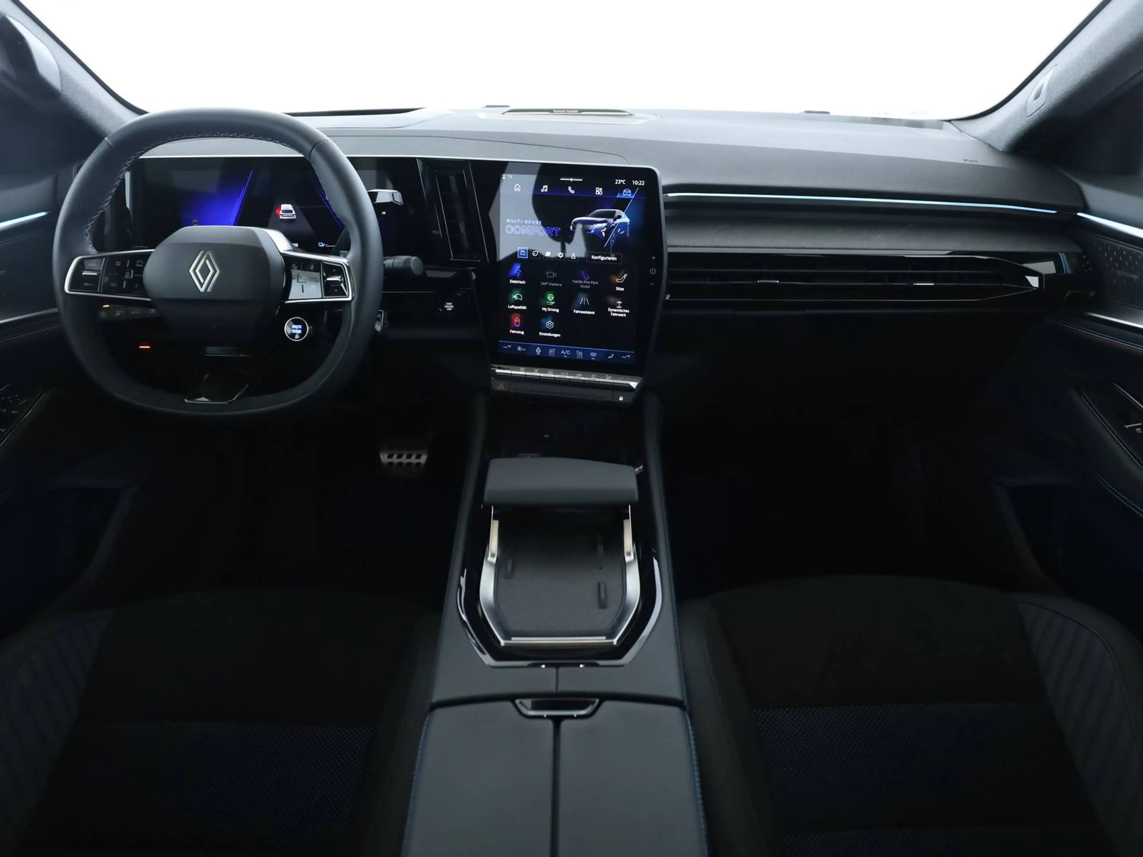 Renault Rafale 300 E-Tech Plug-in Hybrid 4x4 Atelier Alpine — photo 10