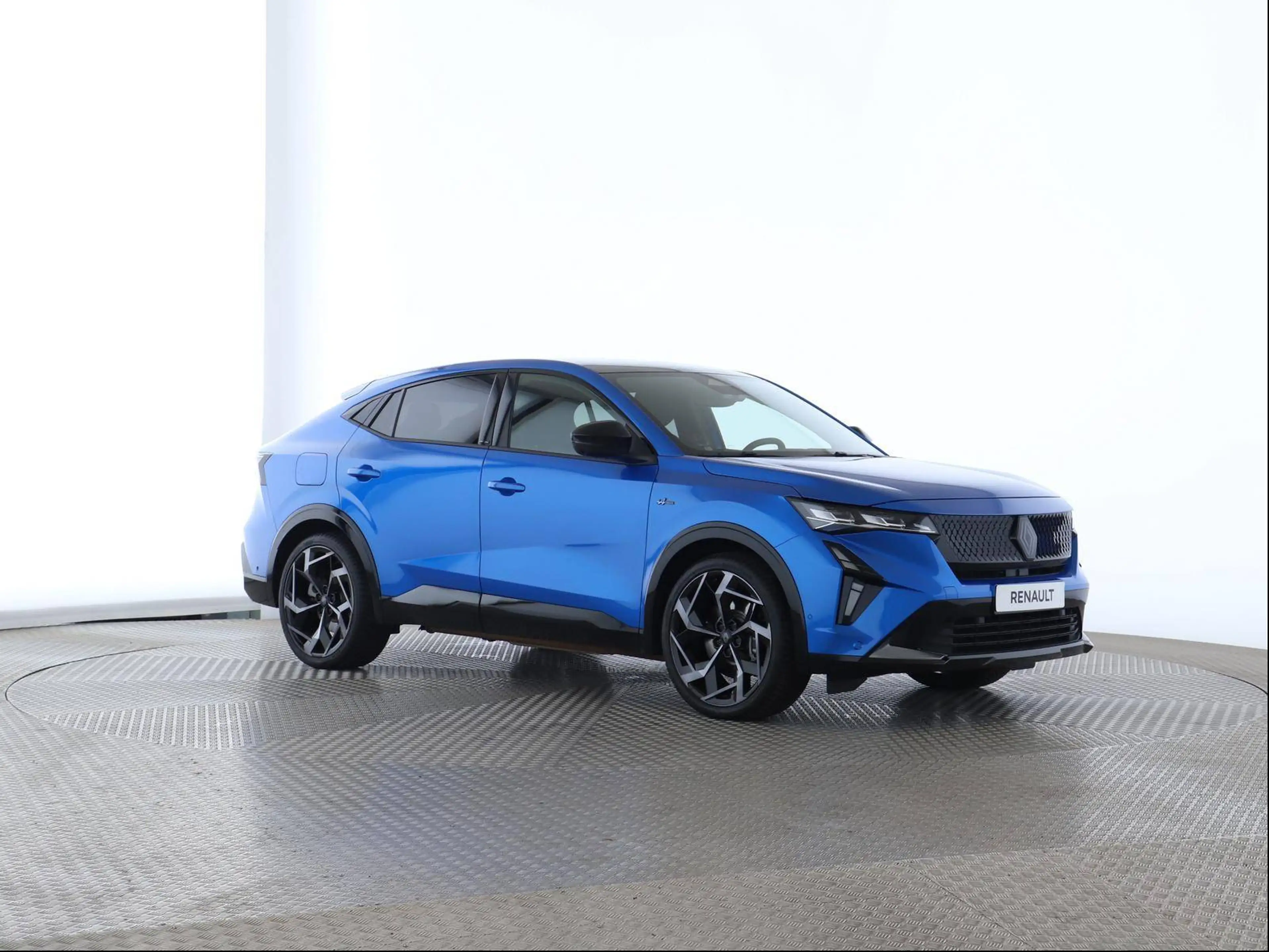 Renault Rafale 300 E-Tech Plug-in Hybrid 4x4 Atelier Alpine — photo 4