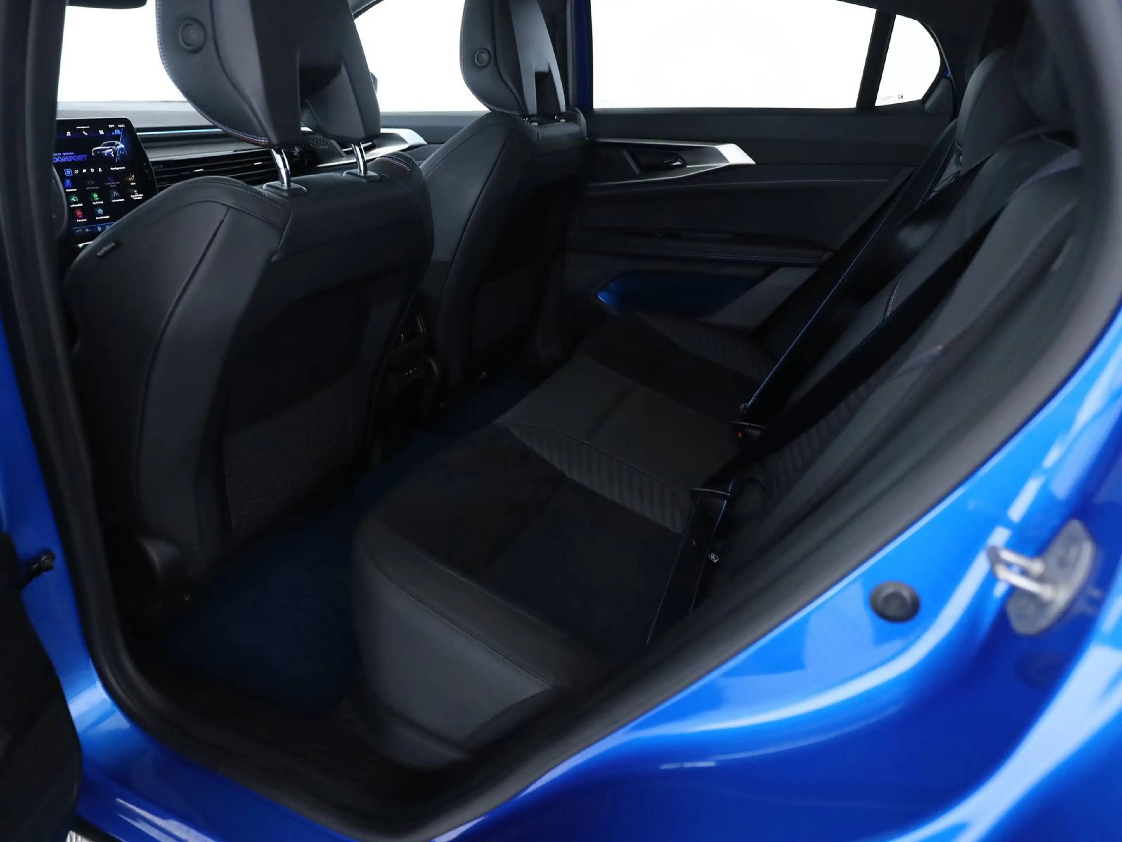 Renault Rafale 300 E-Tech Plug-in Hybrid 4x4 Atelier Alpine — photo 6