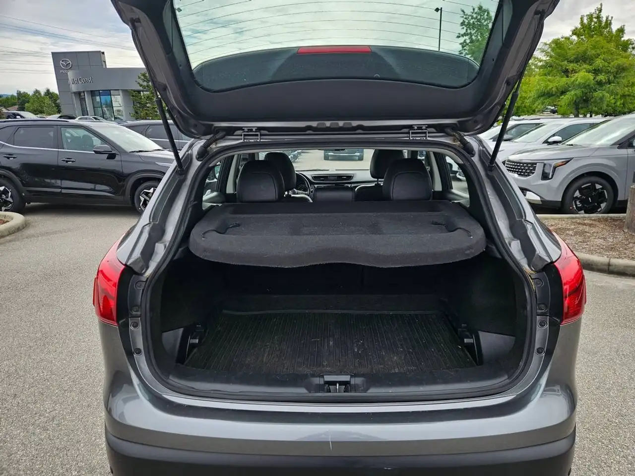 Nissan Qashqai снимка Nissan Qashqai