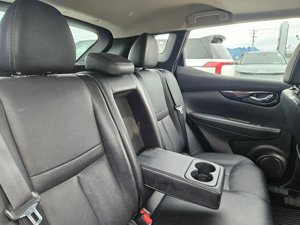 Nissan Qashqai снимка Nissan Qashqai