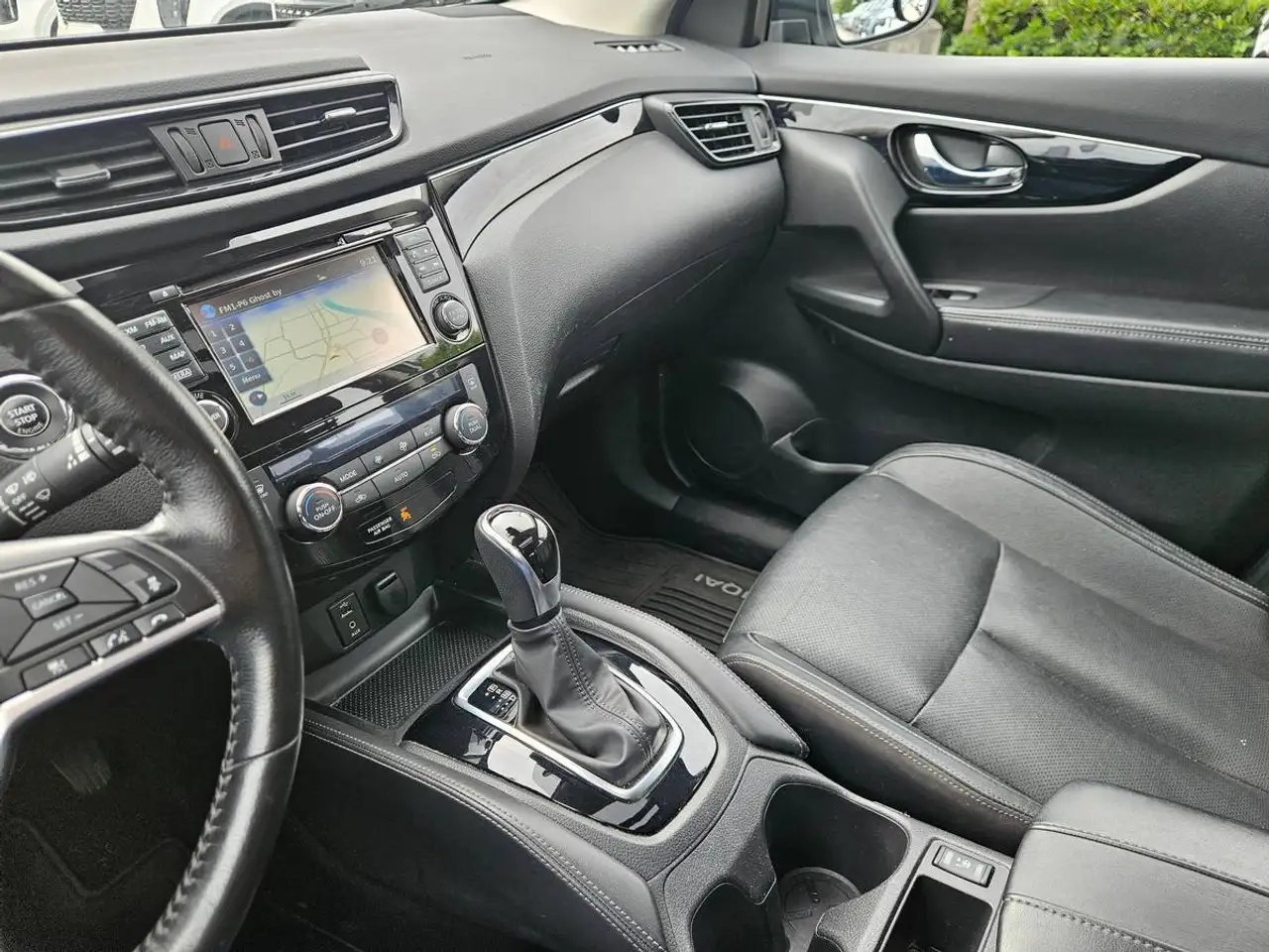 Nissan Qashqai снимка Nissan Qashqai