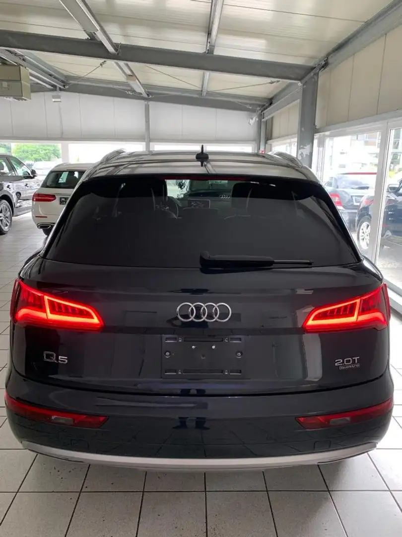 Audi Q5 2.0 TFSI quattro S tronic Schwarz - 2