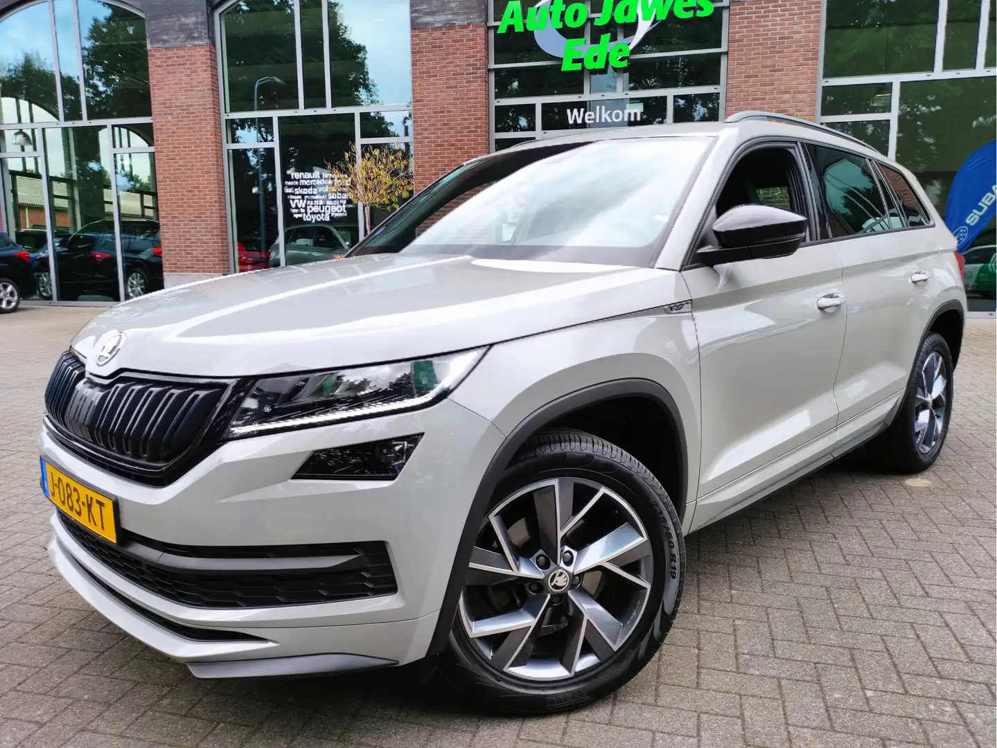 Skoda Kodiaq 1.5 TSI DSG Sportline Business Wegklapbare trekhaa Grijs - 2