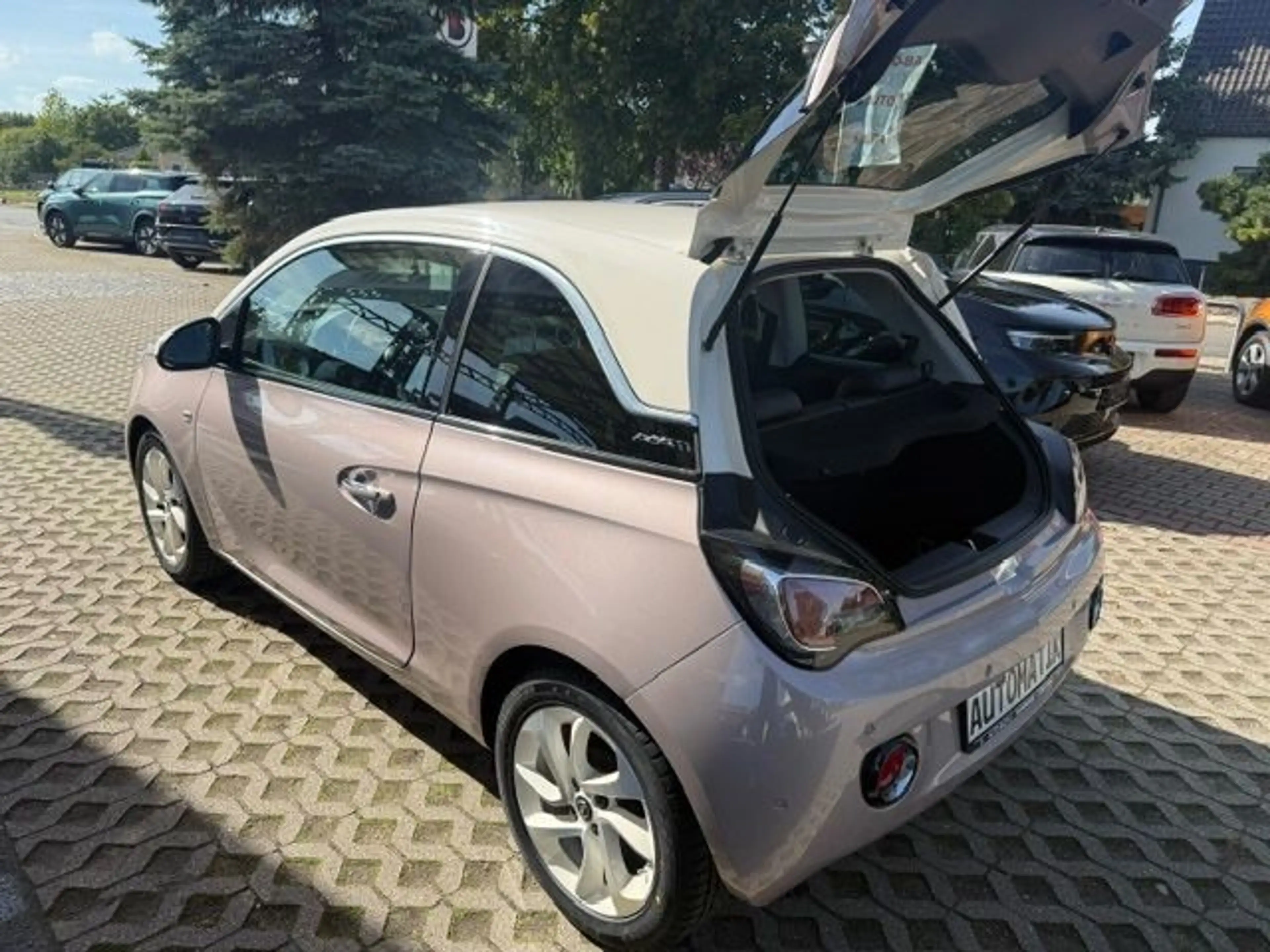 Opel Adam Unlimited easytronic — photo 8
