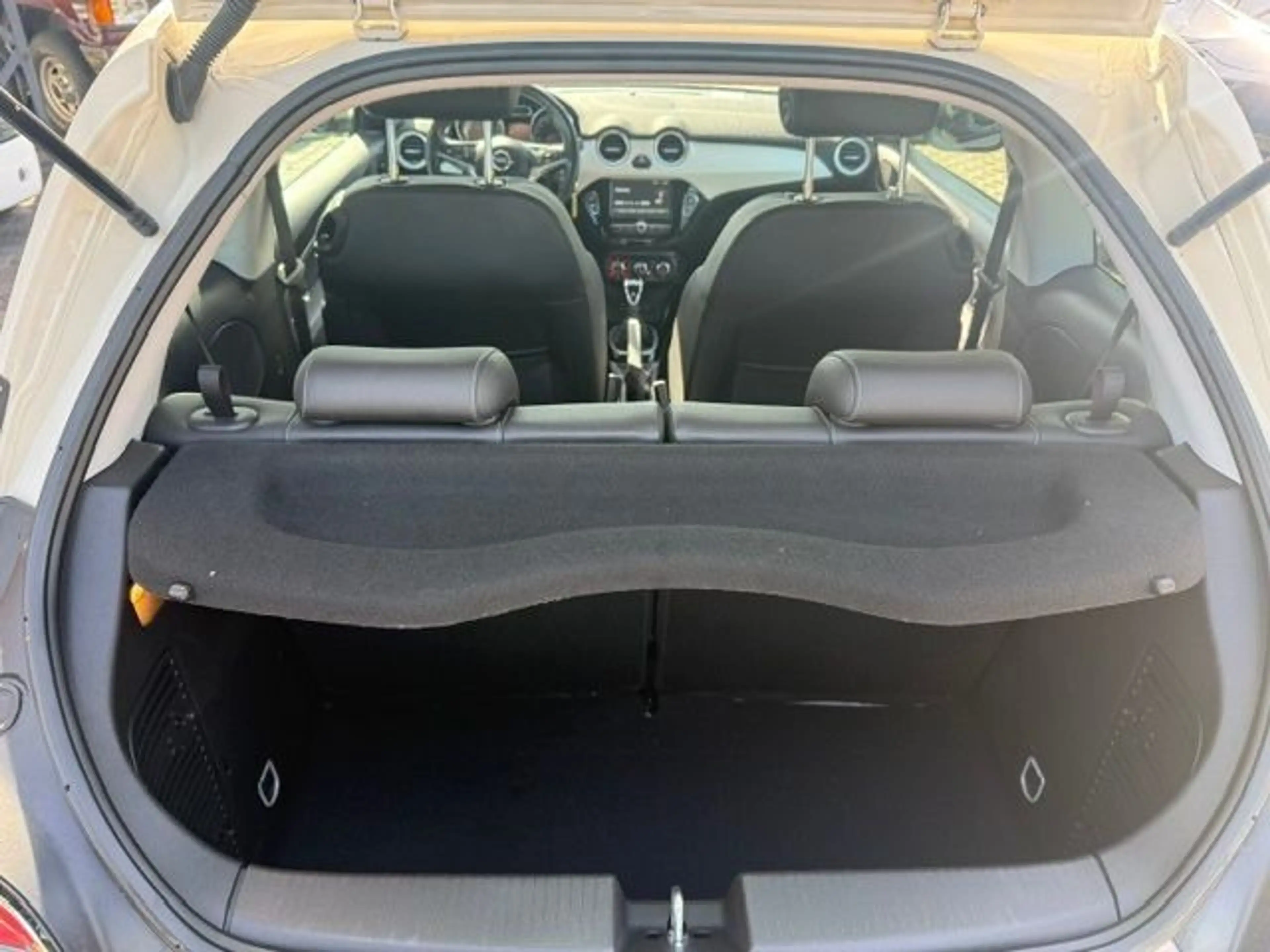 Opel Adam Unlimited easytronic — photo 6