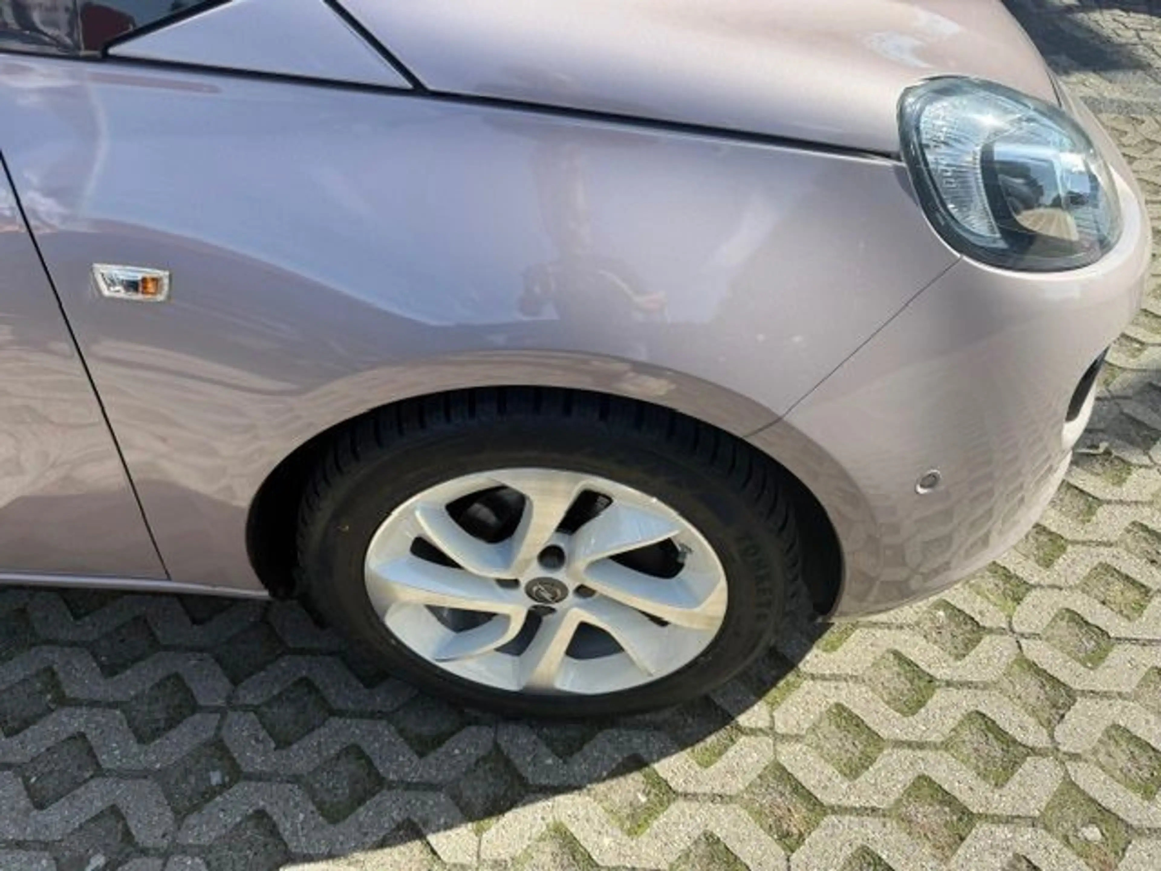 Opel Adam Unlimited easytronic — photo 3