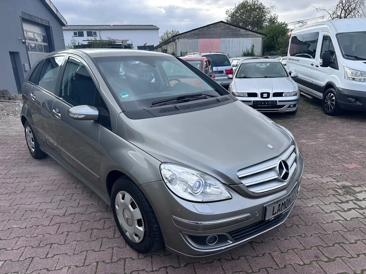 Mercedes-Benz B 170 Special Edition*Navi*Sitzheizung*Pano* Gris - 1