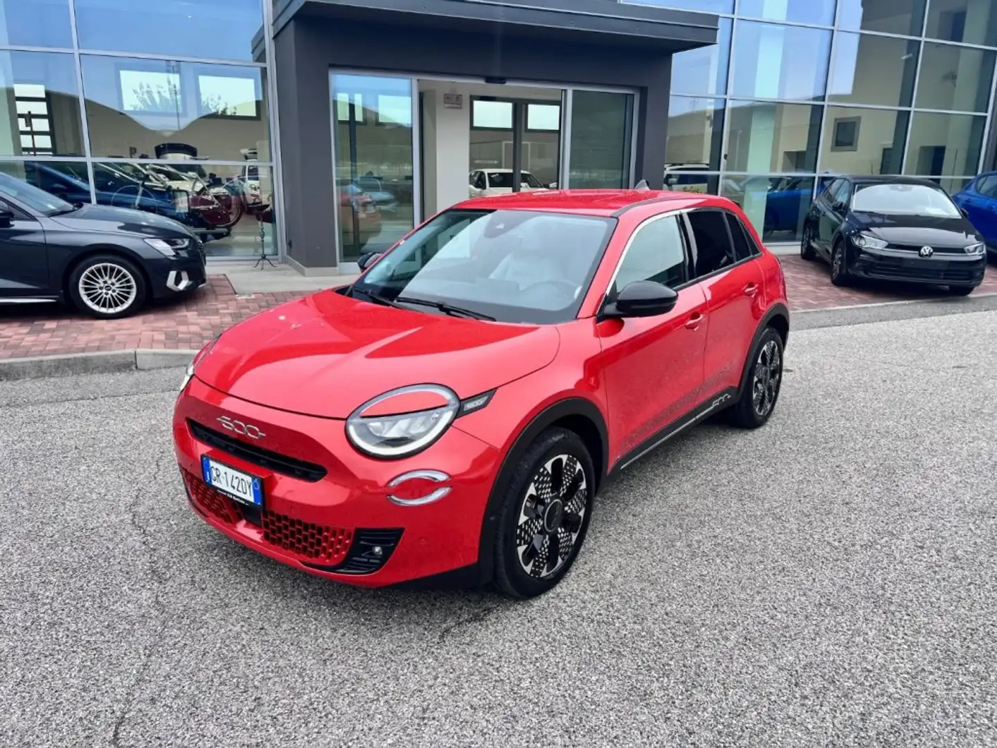 Fiat 600e La Prima / Arancio Sole Arancione - 1