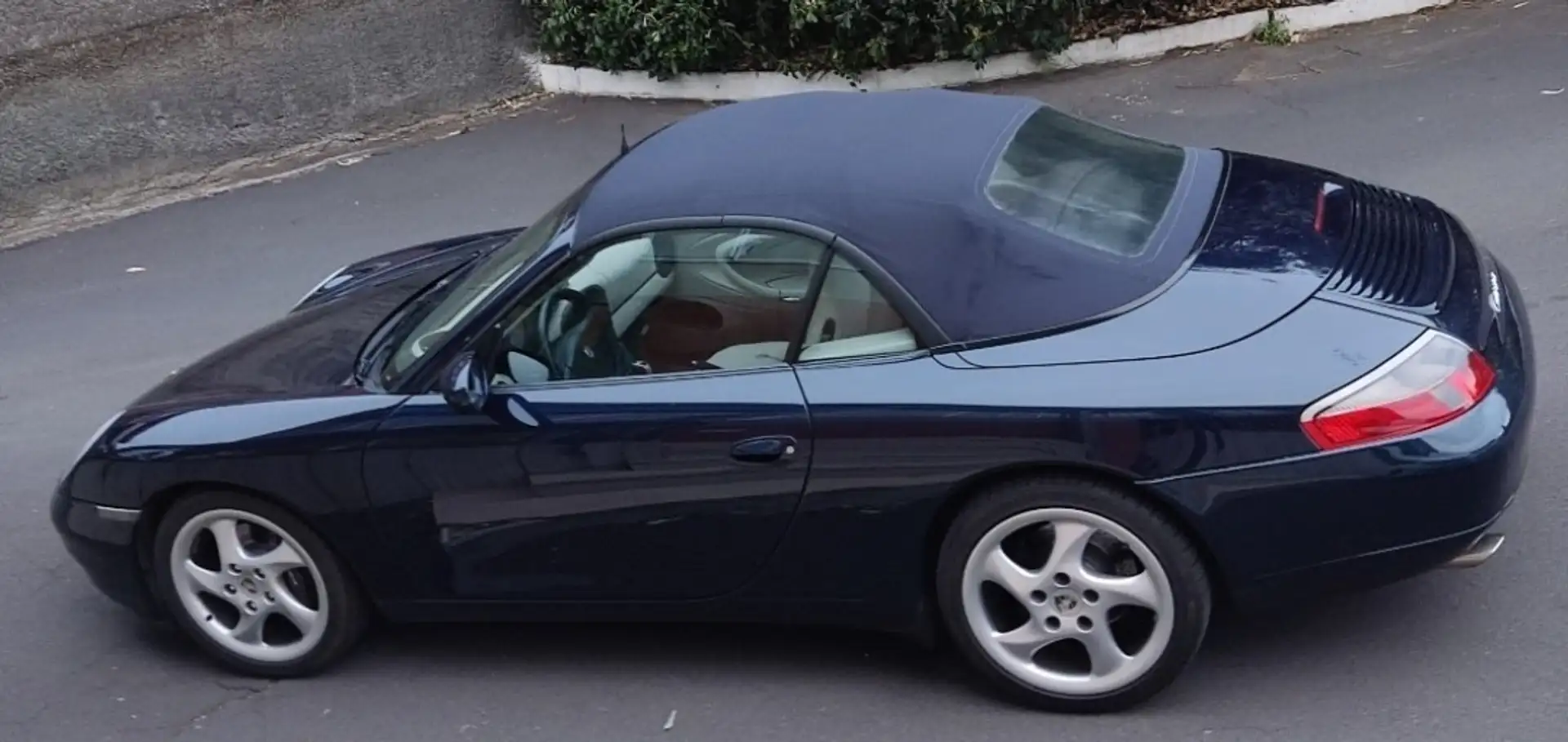 Porsche 911 Cabrio 3.4 Carrera - 2