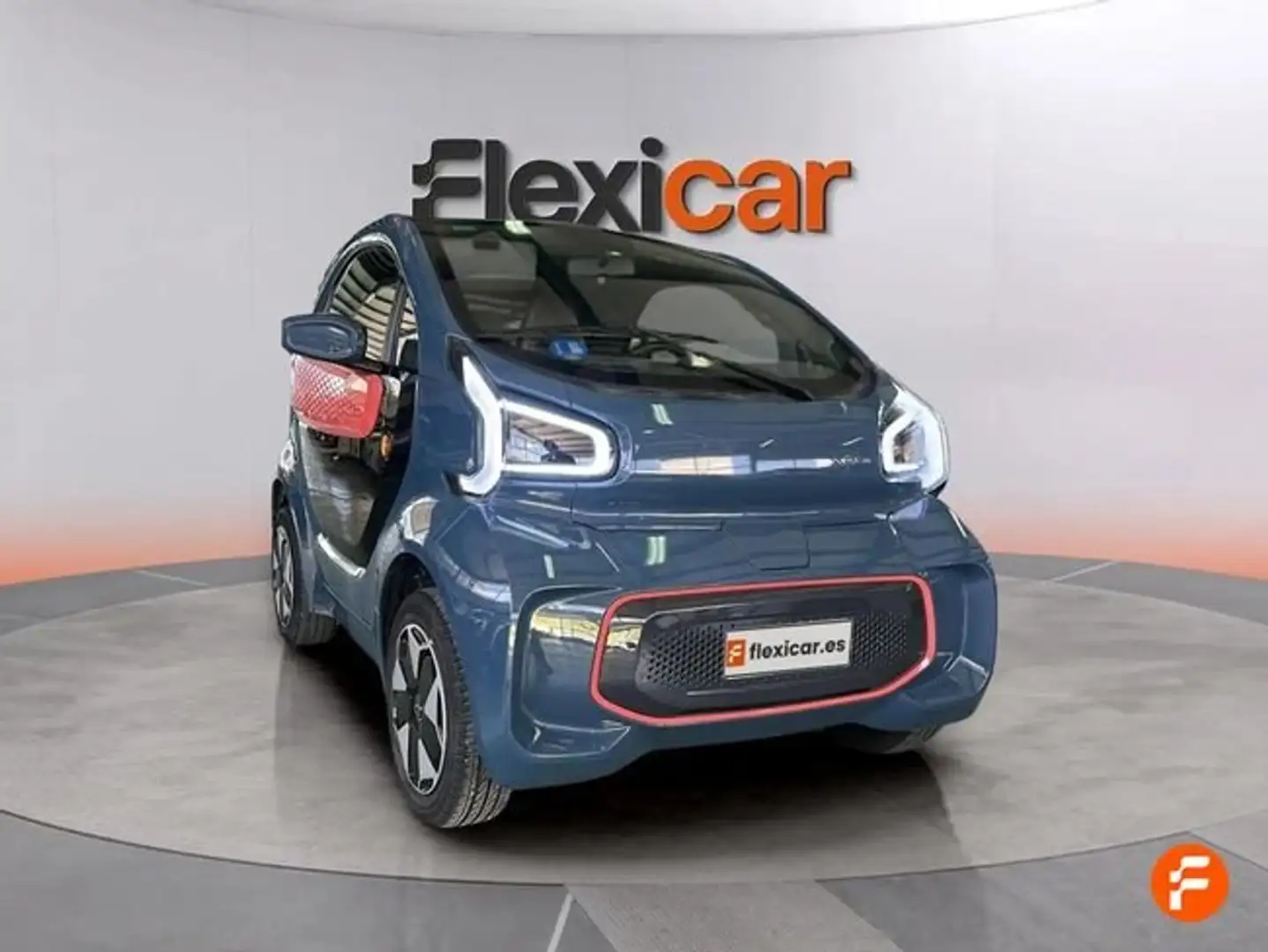 XEV Yoyo ELECTRICO 8 kW / 11 CV Azul - 2