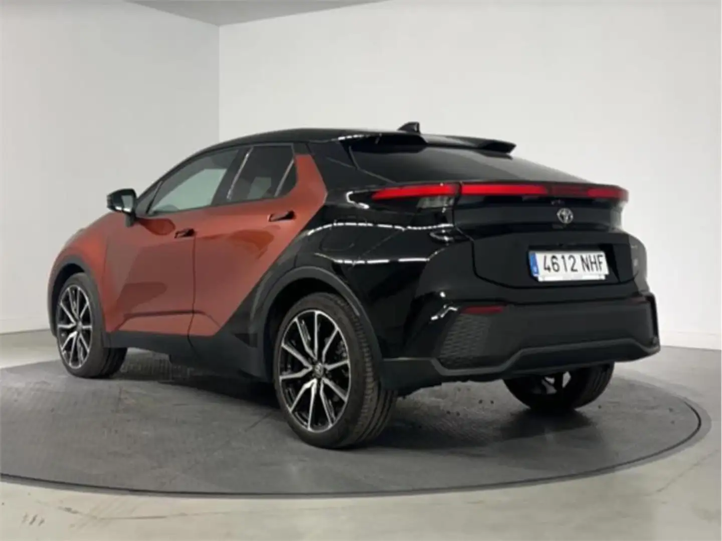 Toyota C-HR 2.0 220PH GR Sport Edition - 2