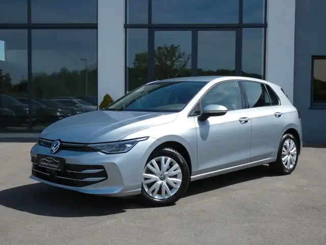 Volkswagen Golf VIII Lim. 1.5 eTSI Goal*Navi*Kamera*