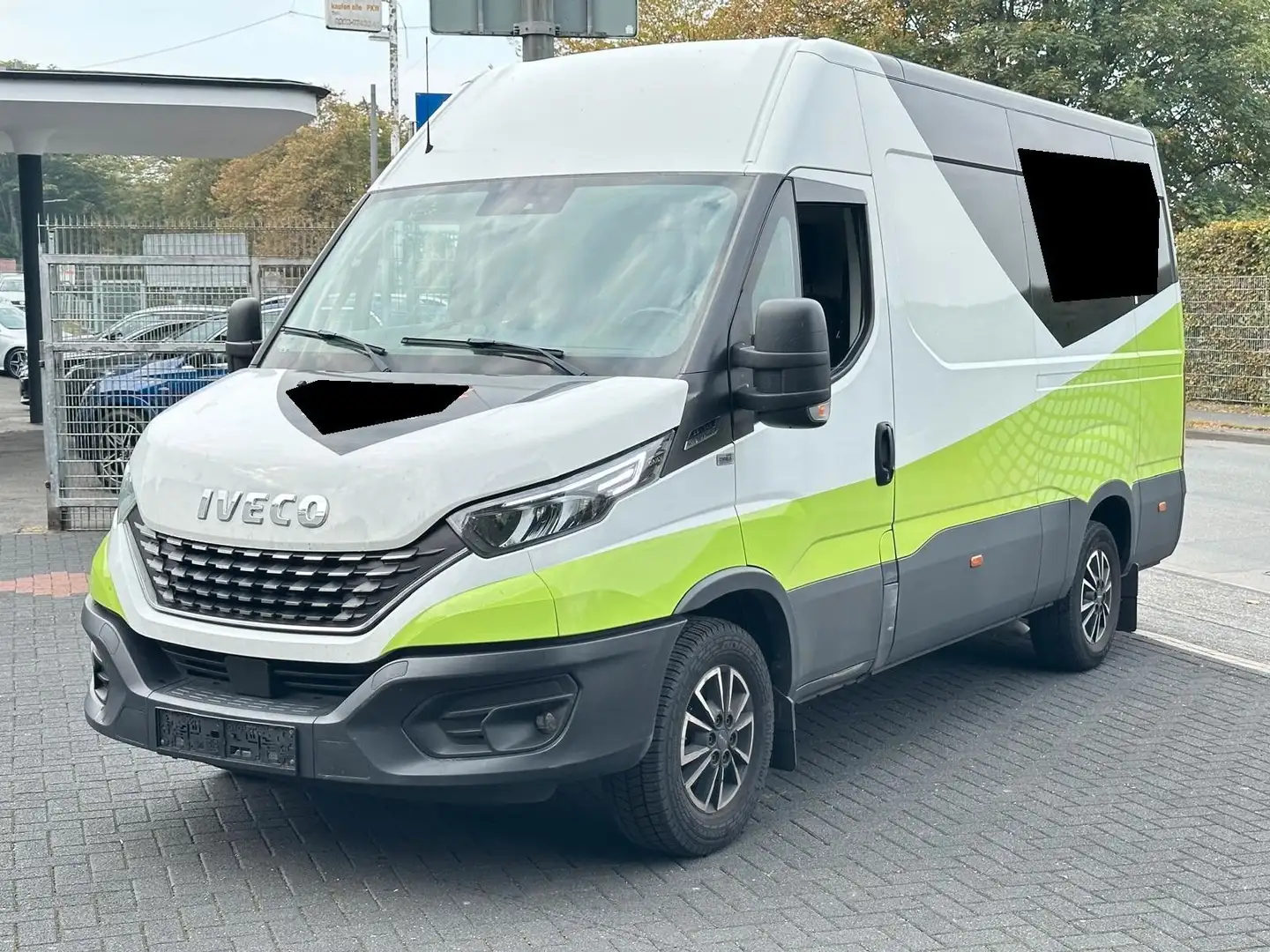 Iveco Iveco DAILY 35-140 2.3 E6 / L2H2 Hi-Matic Weiß - 2