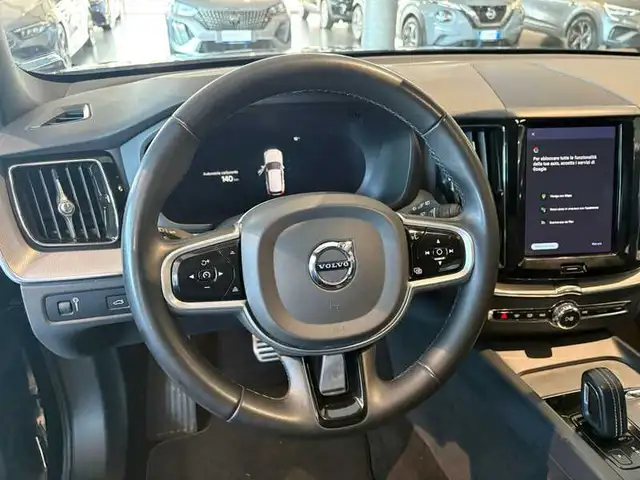 Volvo XC60 2.0 b4 R-design awd Auto