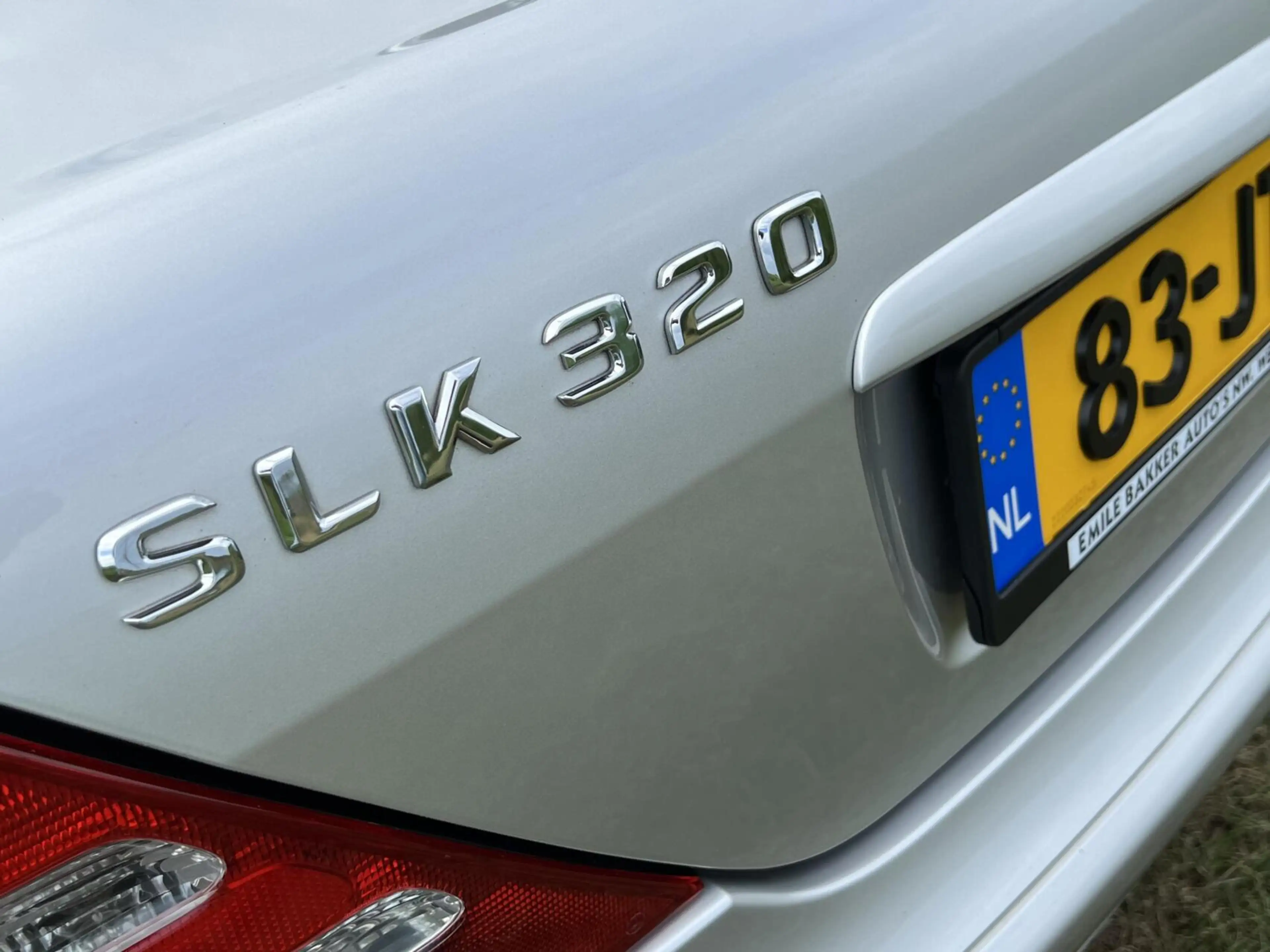 Mercedes-Benz SLK 320 Special Edition — photo 13