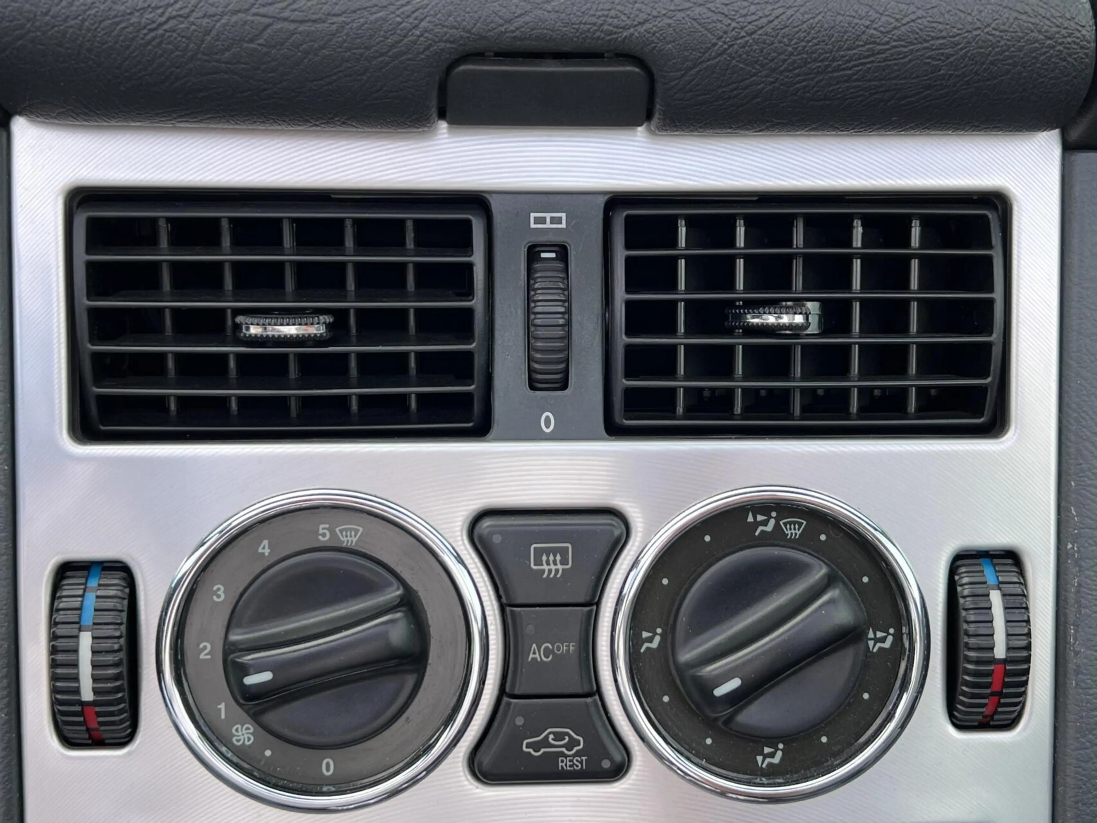 Mercedes-Benz SLK 320 Special Edition — photo 8