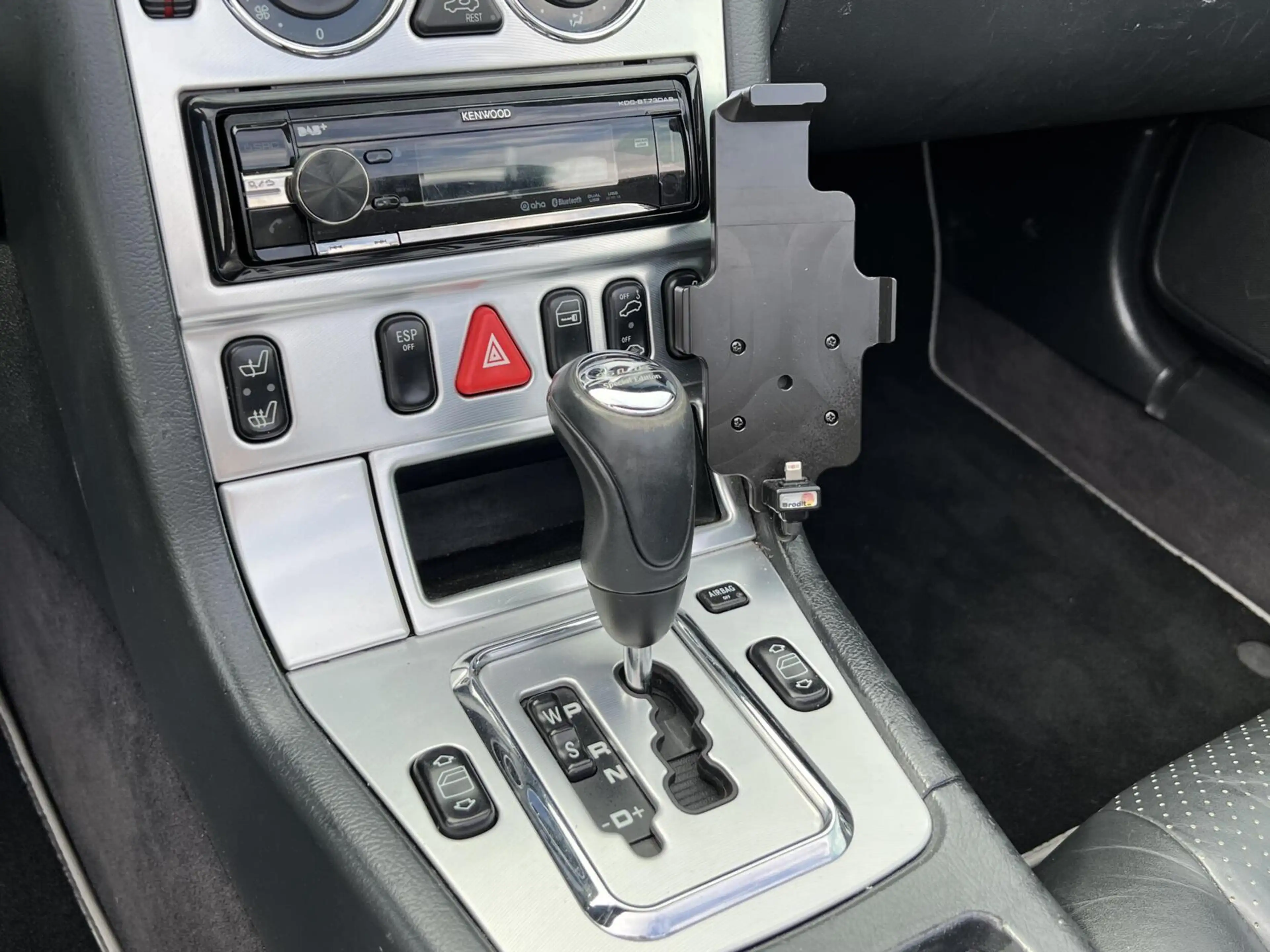 Mercedes-Benz SLK 320 Special Edition — photo 7