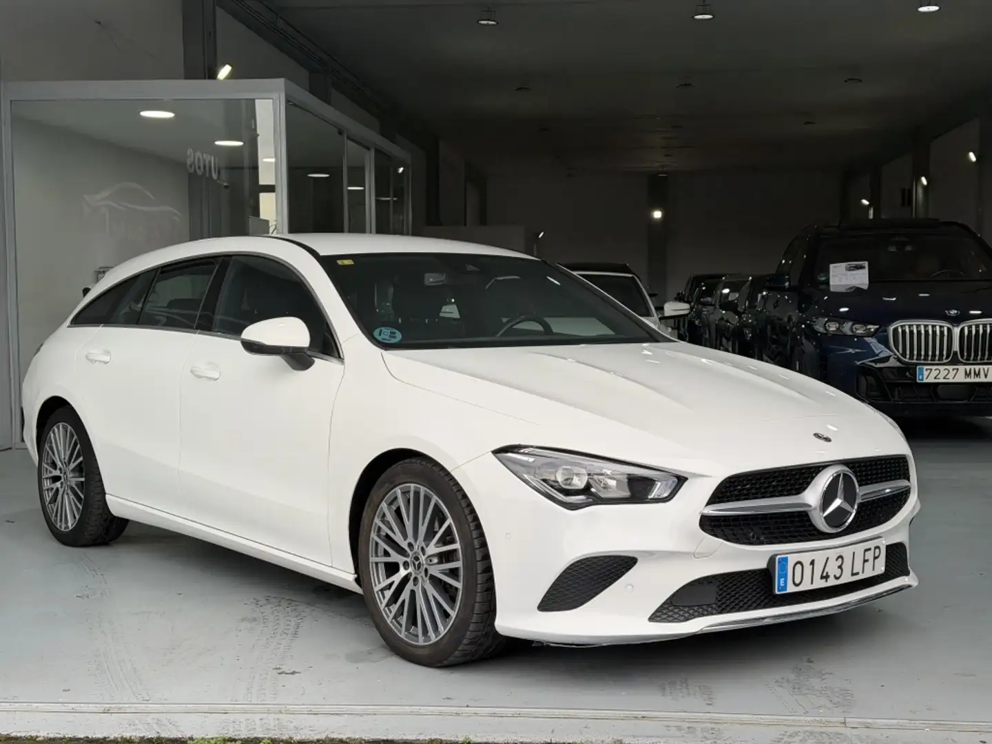 Mercedes-Benz CLA 200 Shooting Brake 200d 8G-DCT (4.75) Blanco - 2