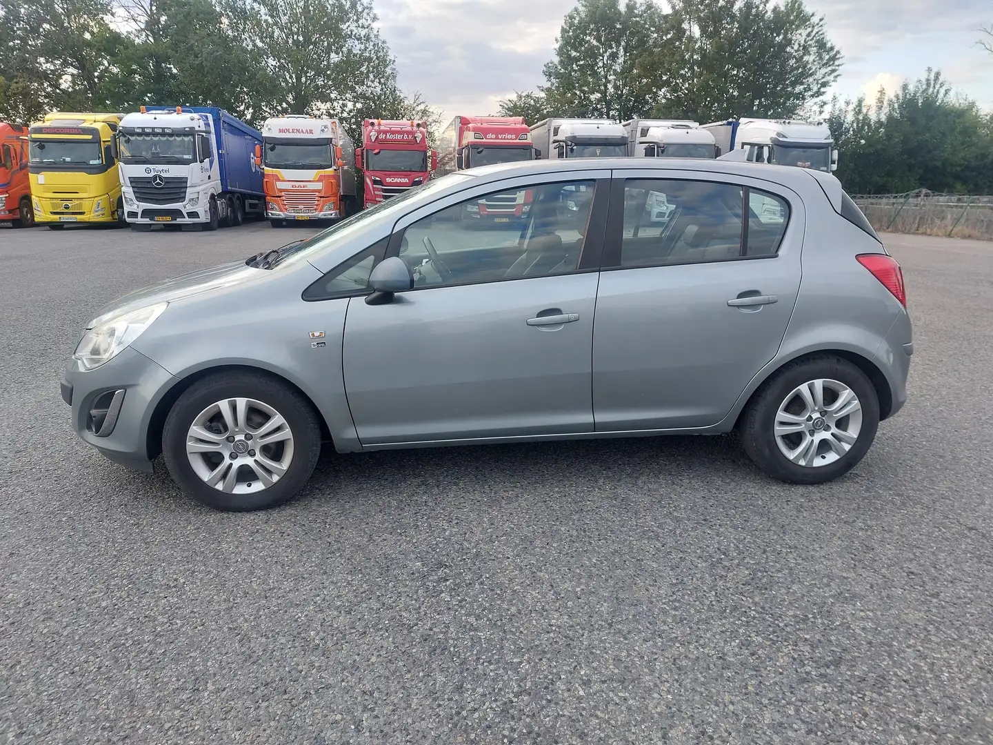 Opel Corsa Corsa 1.2i ecoFLEX Enjoy 150 Years Start/Stop Gris - 2