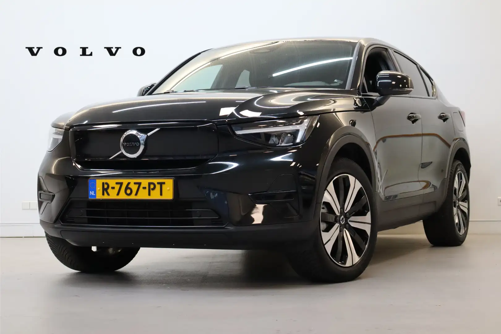 Volvo C40 Plus 69 kWh 231PK Stoel & Stuurverwarming | Getint Schwarz - 1