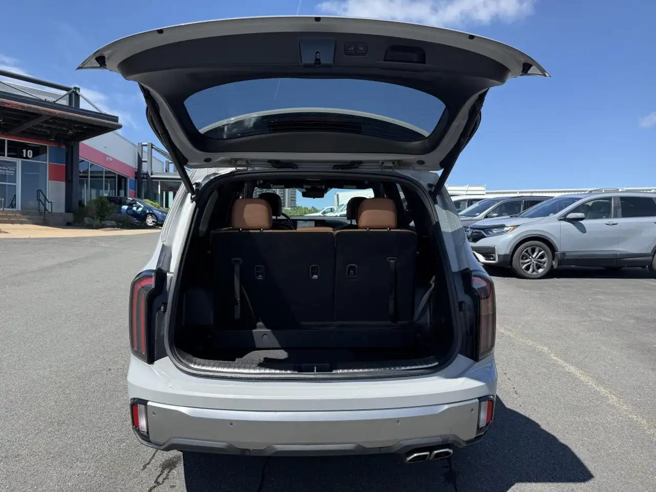 Kia Telluride снимка Kia Telluride