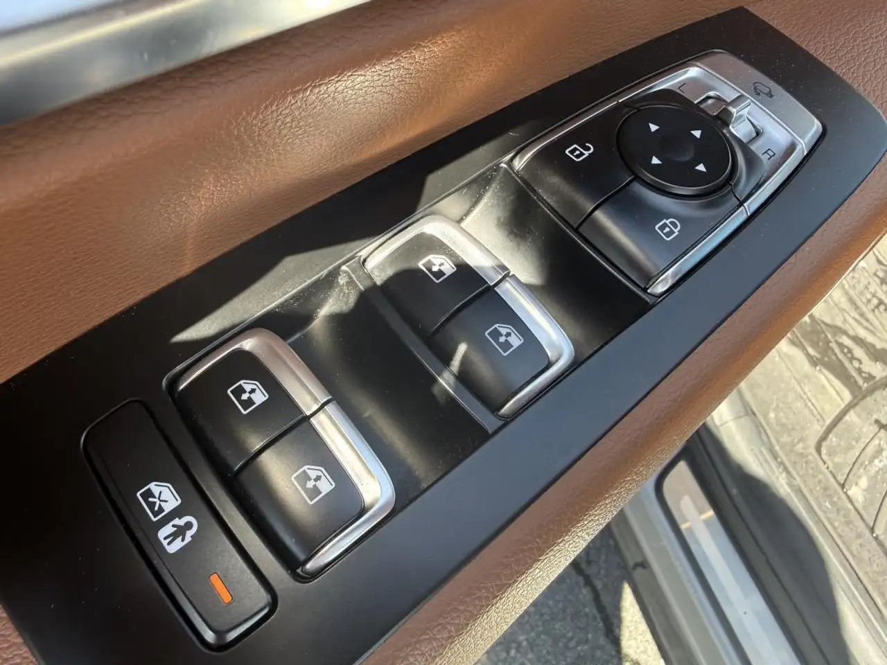 Kia Telluride снимка Kia Telluride