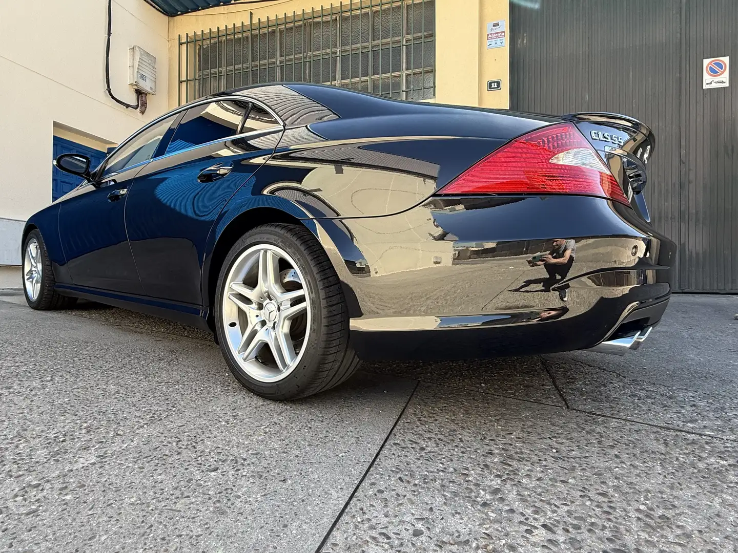 Mercedes-Benz CLS 55 AMG Aut. - 2