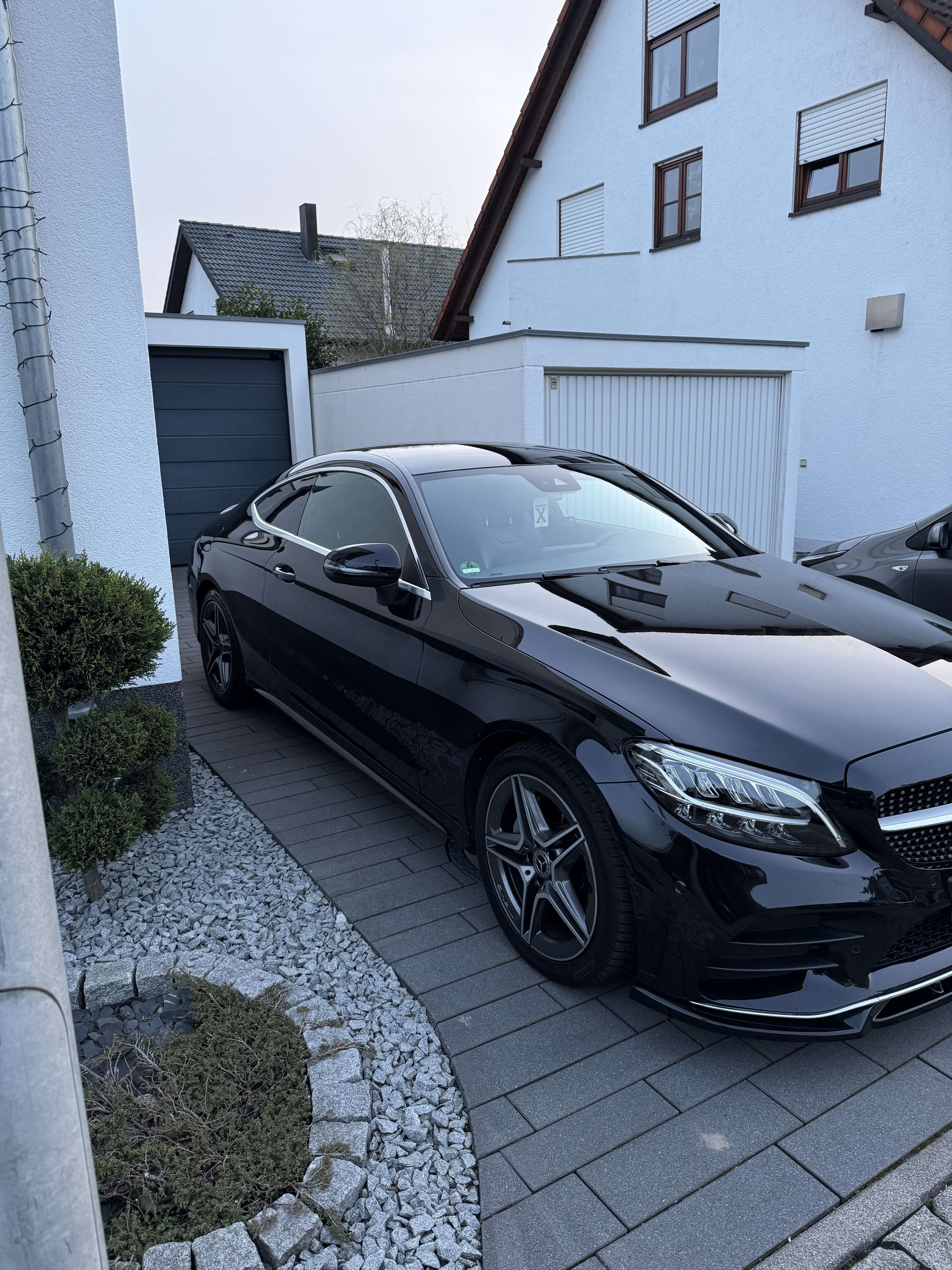 Second hand Mercedes Benz C-Class 