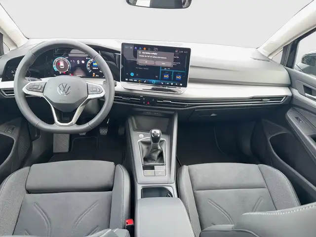 Volkswagen Golf view 9