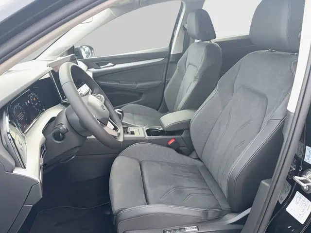 Volkswagen Golf view 8