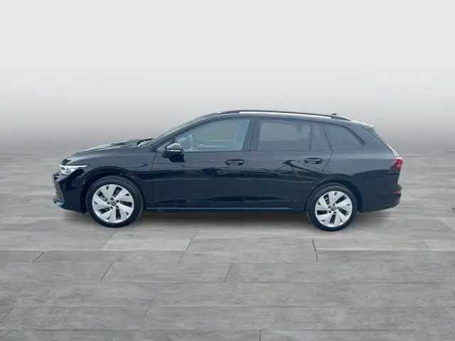 Volkswagen Golf view 4