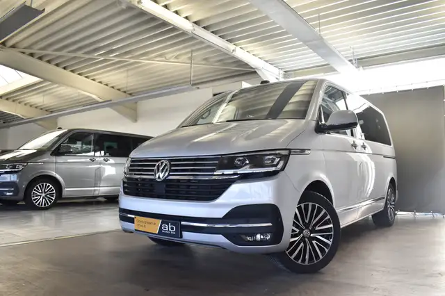 Volkswagen T6.1 Multivan 4MOTION, HIGHLINE, LEDER, ADAPT CRUISE, CAMERA