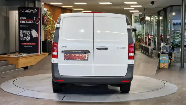 Mercedes-Benz Vito view 8