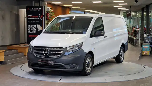 Mercedes-Benz Vito view 13