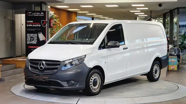 Mercedes-Benz Vito view 4