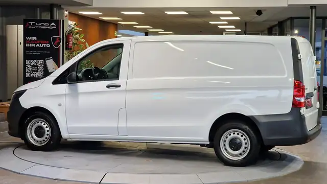 Mercedes-Benz Vito view 6