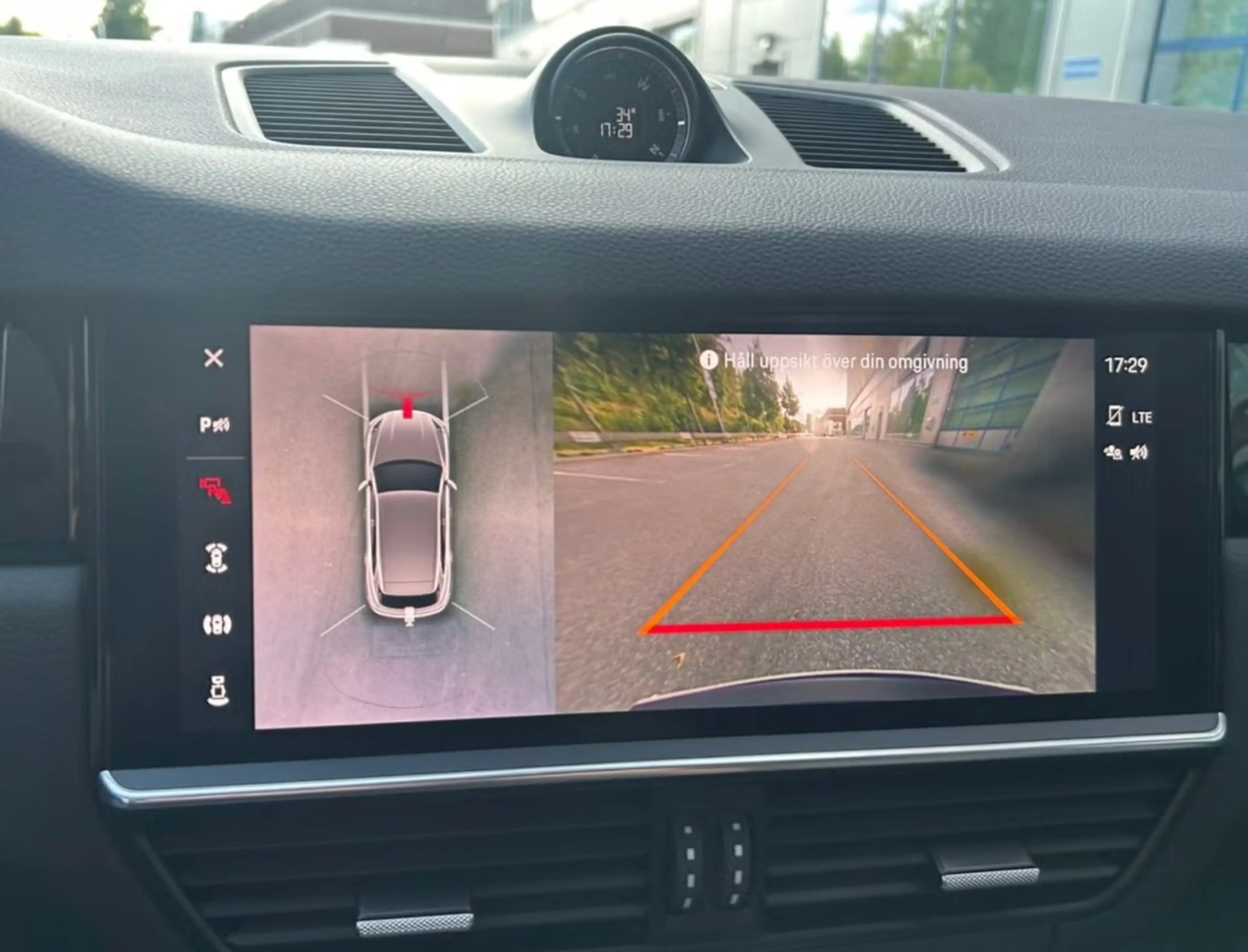 Porsche Cayenne E-Hybrid — photo 16
