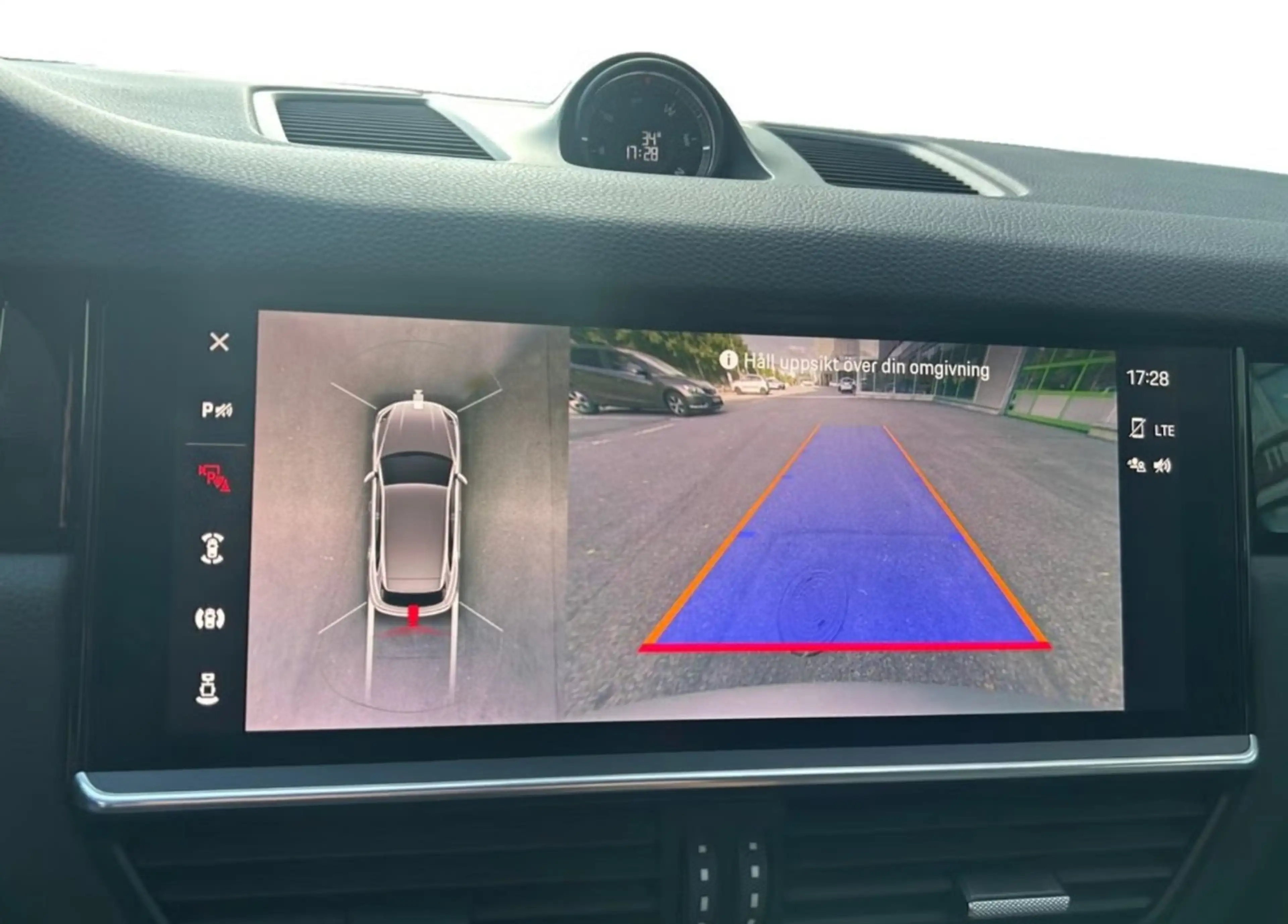 Porsche Cayenne E-Hybrid — photo 17
