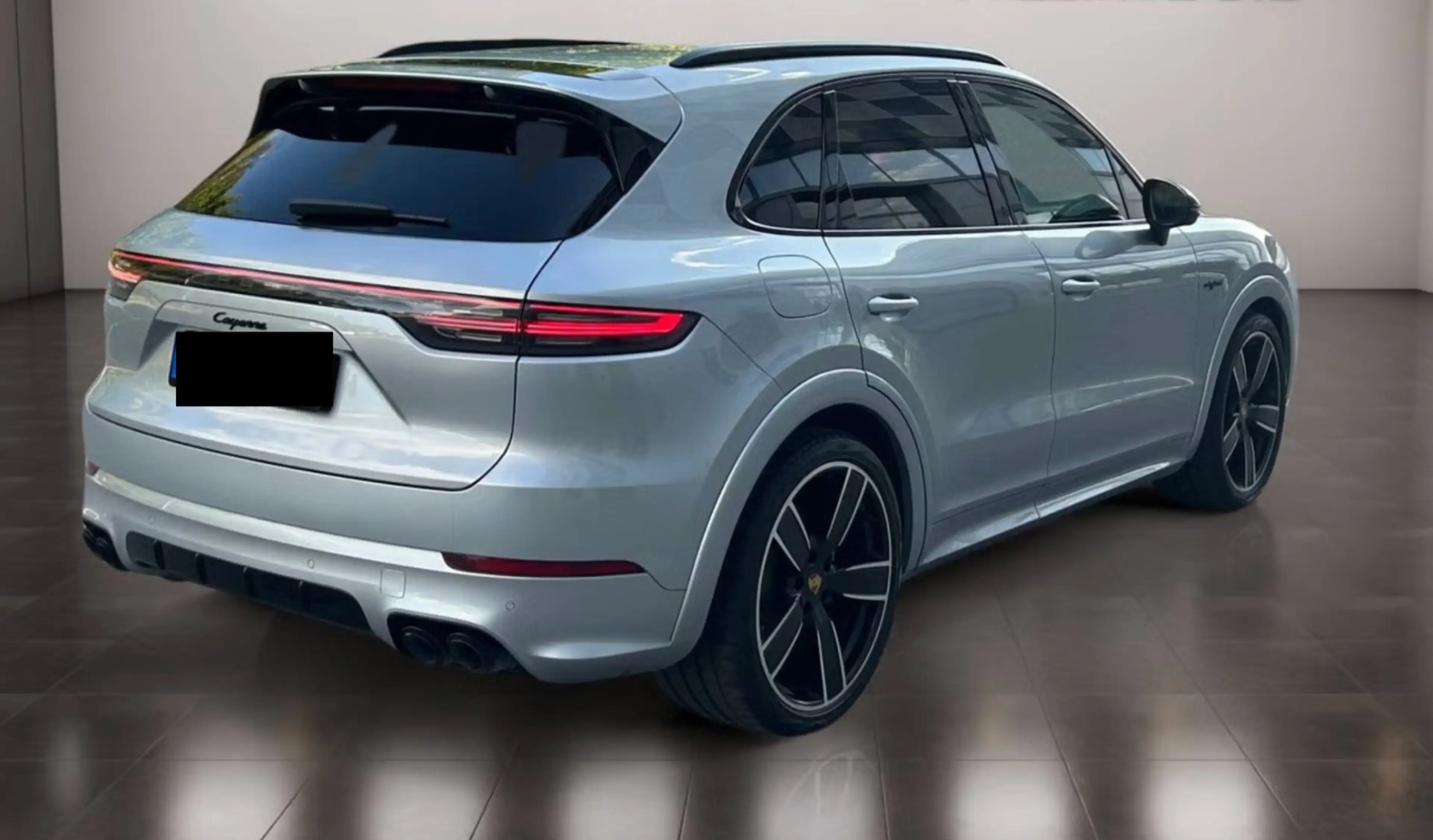 Porsche Cayenne E-Hybrid — photo 30