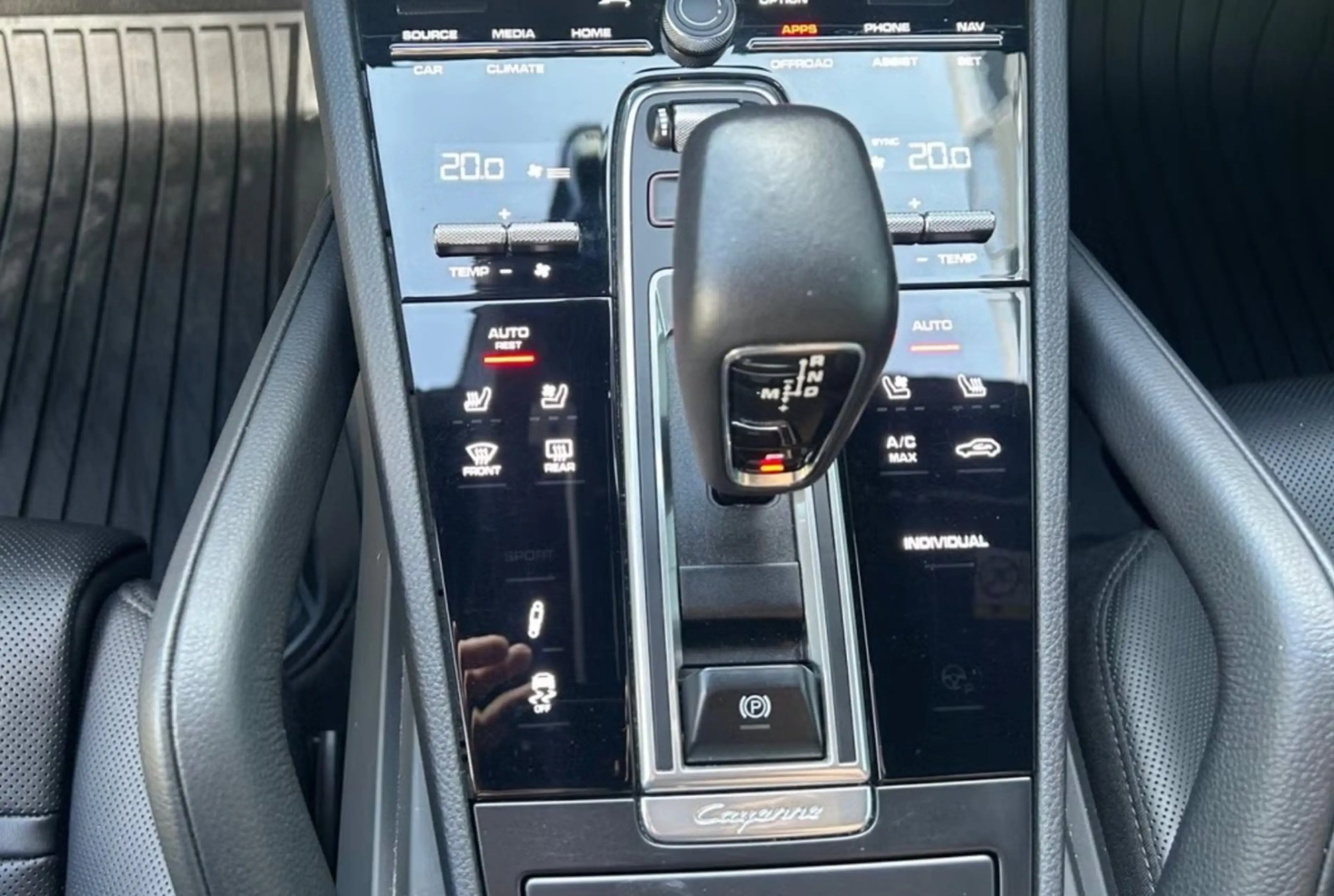 Porsche Cayenne E-Hybrid — photo 3