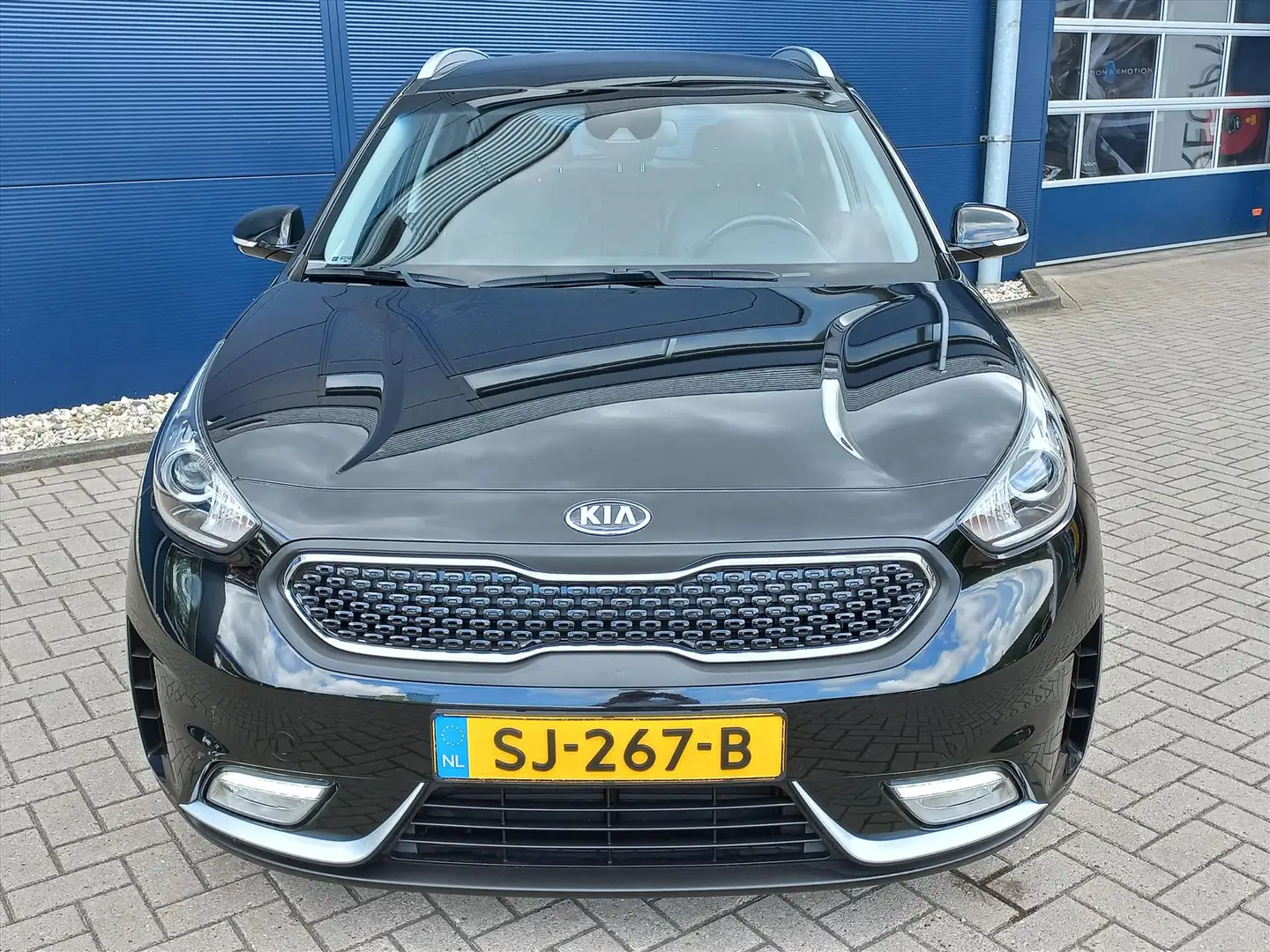 Kia Niro 1.6 HYBRIDE AUTOMAAT DYNAMIC, CLIMA/NAVI/CAMERA + Zwart - 2