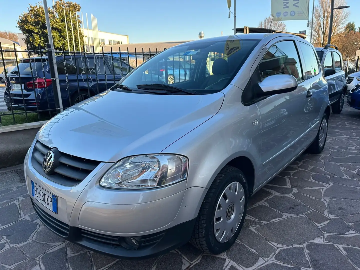 Volkswagen Fox 1.2 Sport 55 CV Neopatentati 84.000 Km Argento - 2
