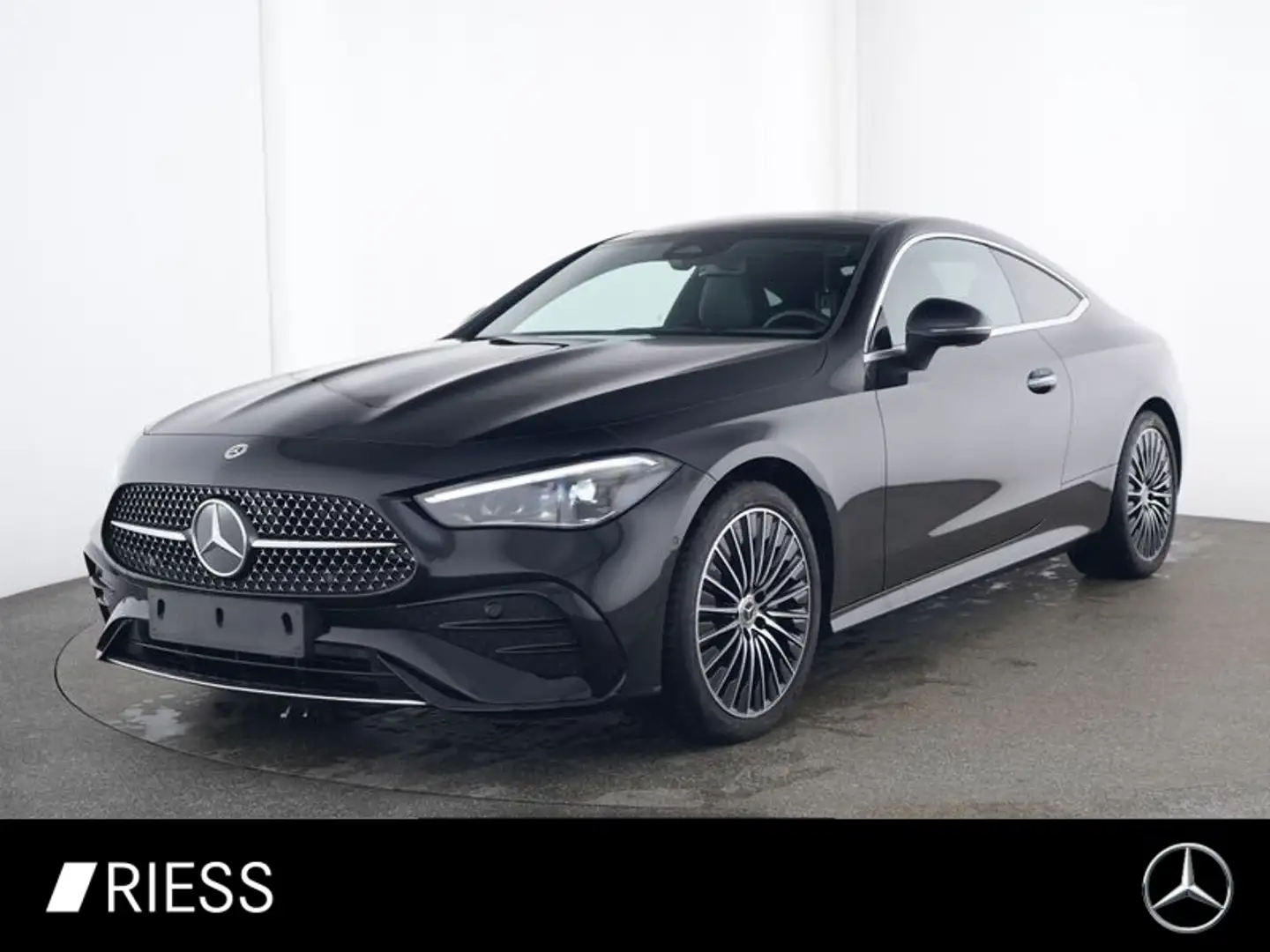 Mercedes-Benz CLE 220 d AMG Sport LED Pano W-Paket Ambi Kamera Noir - 1